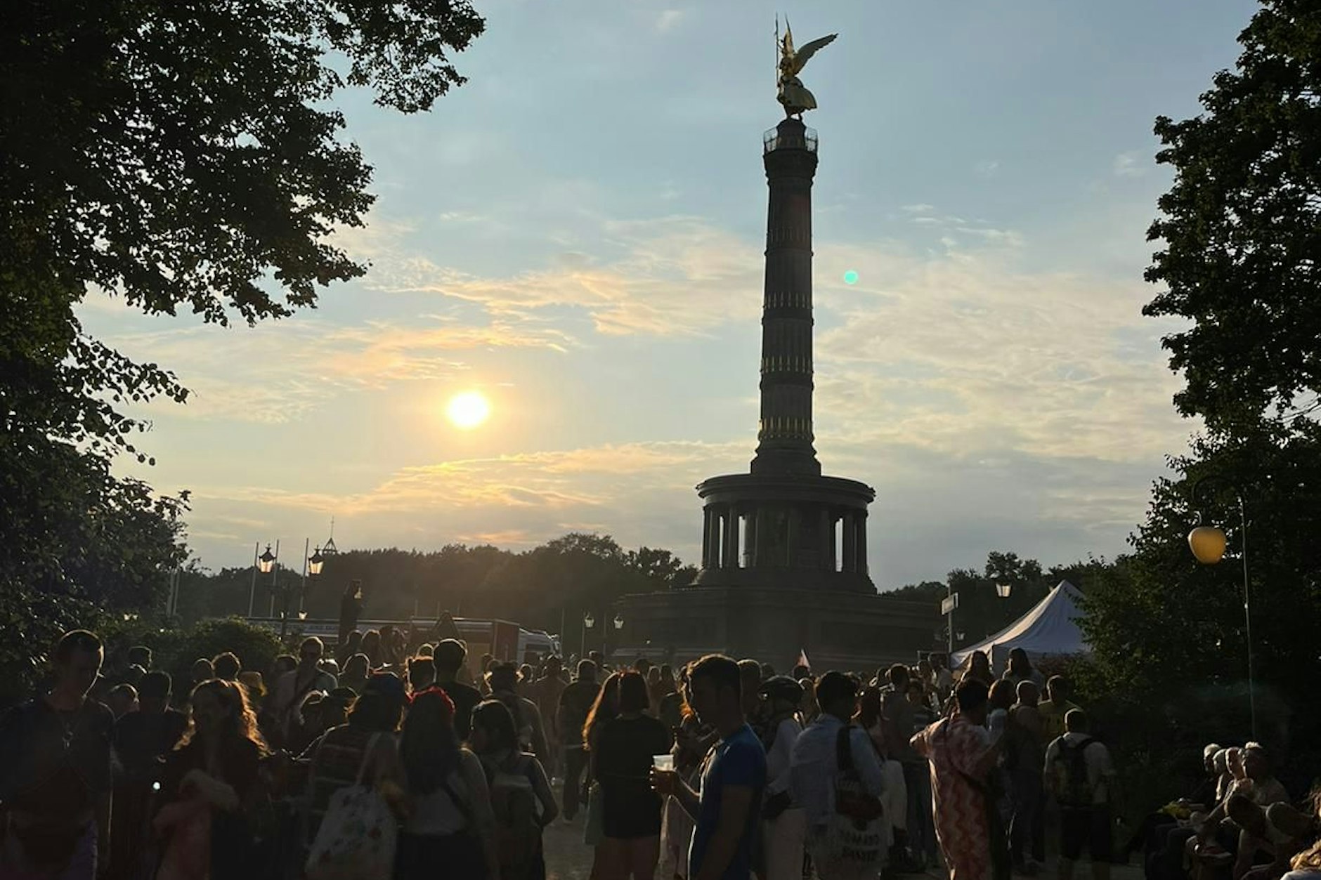 Beim CSD in Berlin gab es viele Gelegenheiten für kostenlose Getränke.