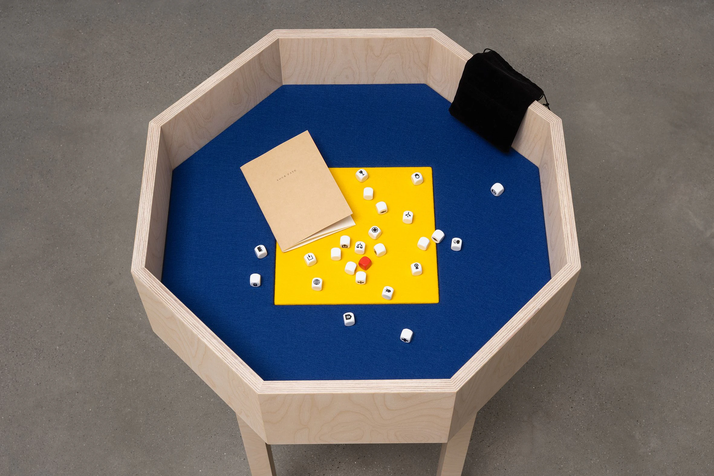 Zwei Amerikaner im Spreewald: Allan McCollums und Matt Mullicans „Your Fate Table“, 2022