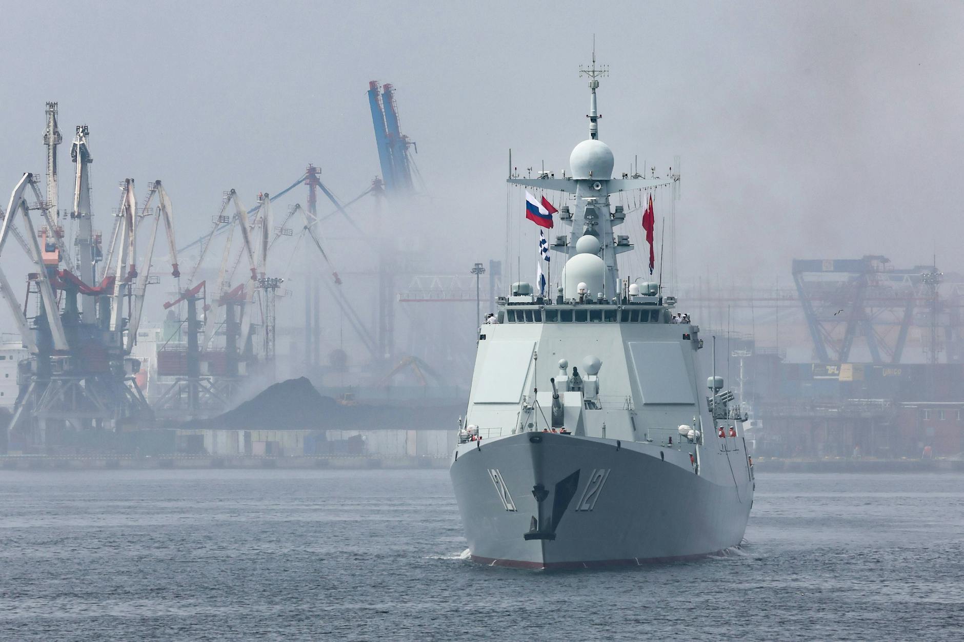 <a href="https://www.berliner-zeitung.de/topics/russland">Russland</a> hat nach Angaben des Verteidigungsministeriums eine ukrainische Attacke auf ein russisches Kriegsschiff im <a href="https://www.berliner-zeitung.de/topics/schwarzes-meer">Schwarzen Meer</a> abgewehrt.