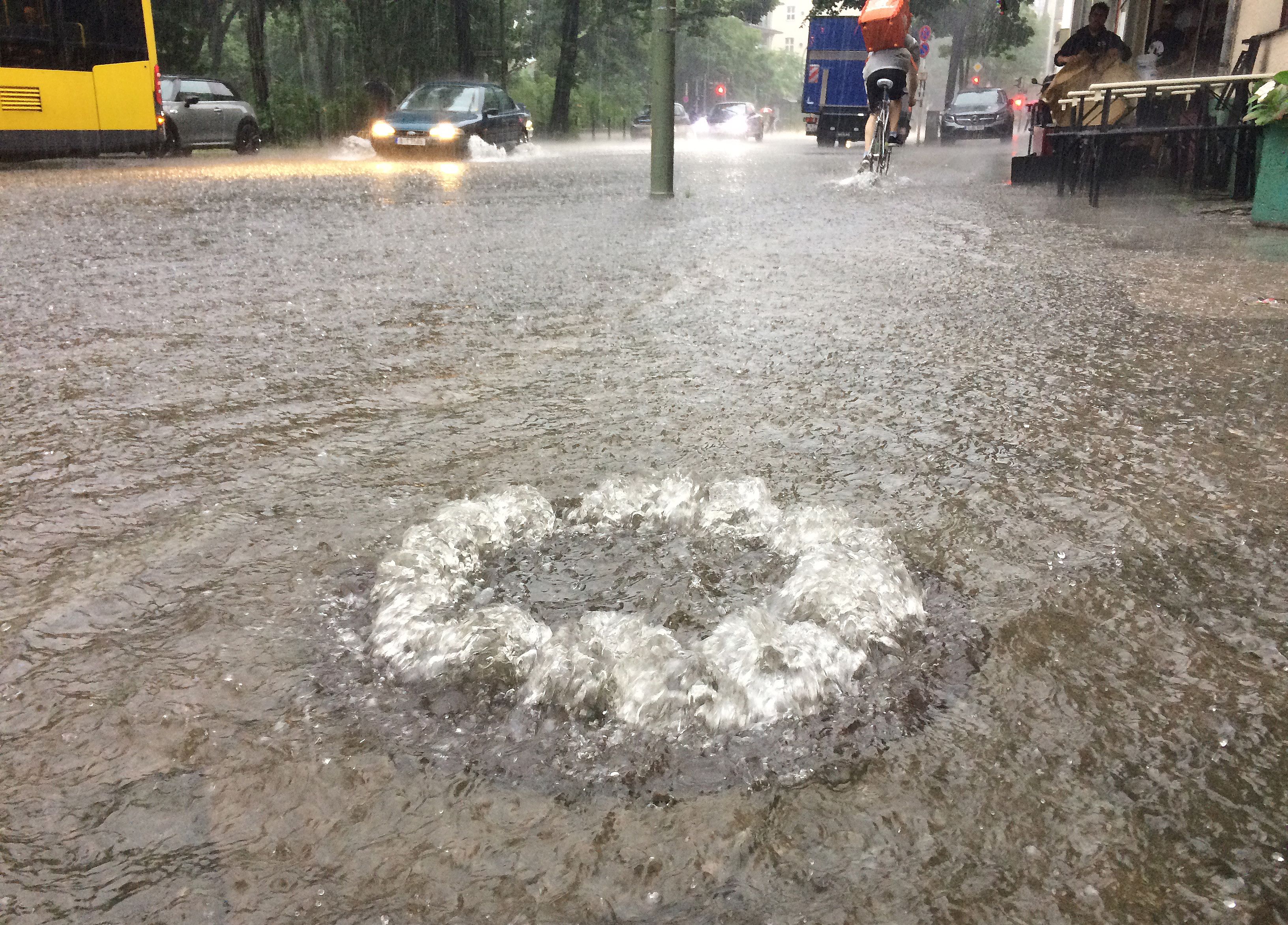 Unwetter über Berlin: Klimawandel oder normales Sommergewitter? Das sagt ein Wetterexperte