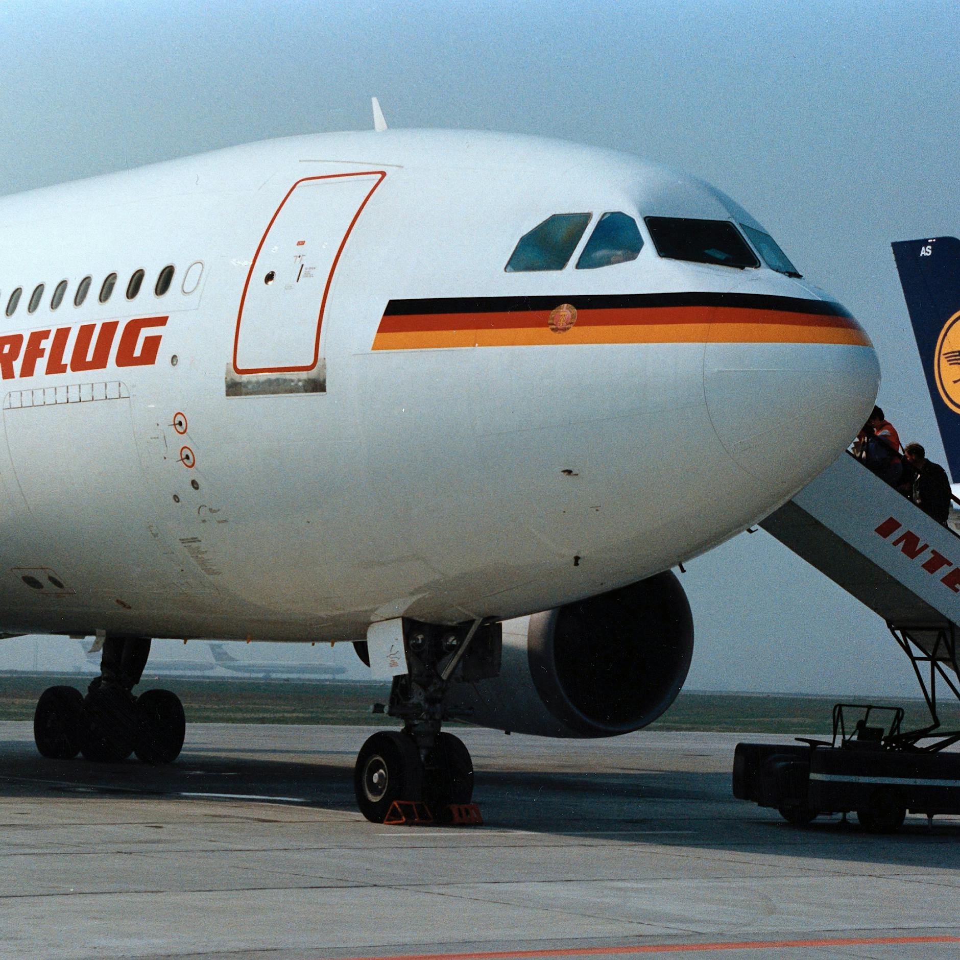 Interflug-Airbus: Letzter DDR-Jet steckt im tiefsten Westen fest