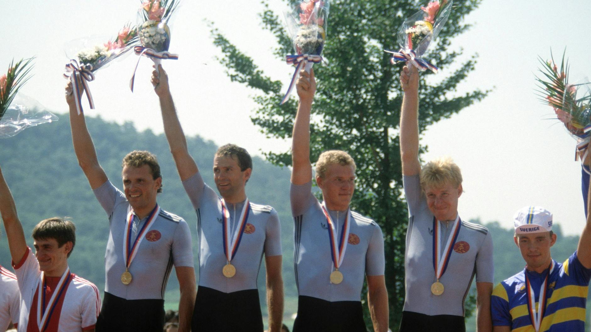 Olympiagold 1988 im Mannschaftsfahren auf der Straße: Uwe Ampler, Mario Kummer, Maik Landsmann, Jan Schur (v.l.n.r.)