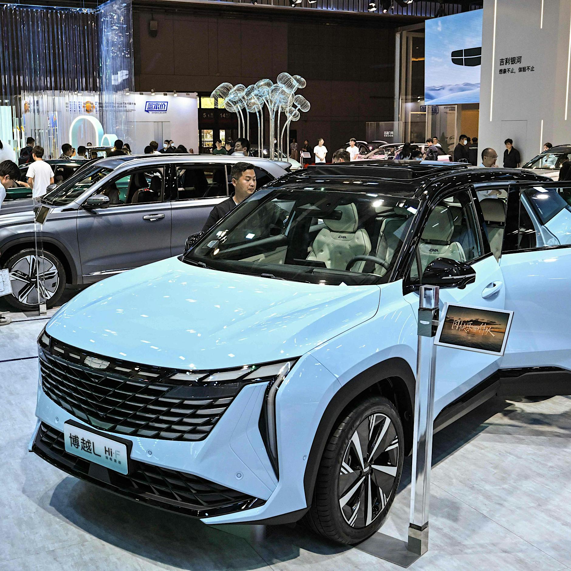 Sanktionen: China profitiert gewaltig von Auto-Importen nach Russland – Plus von 534 Prozent