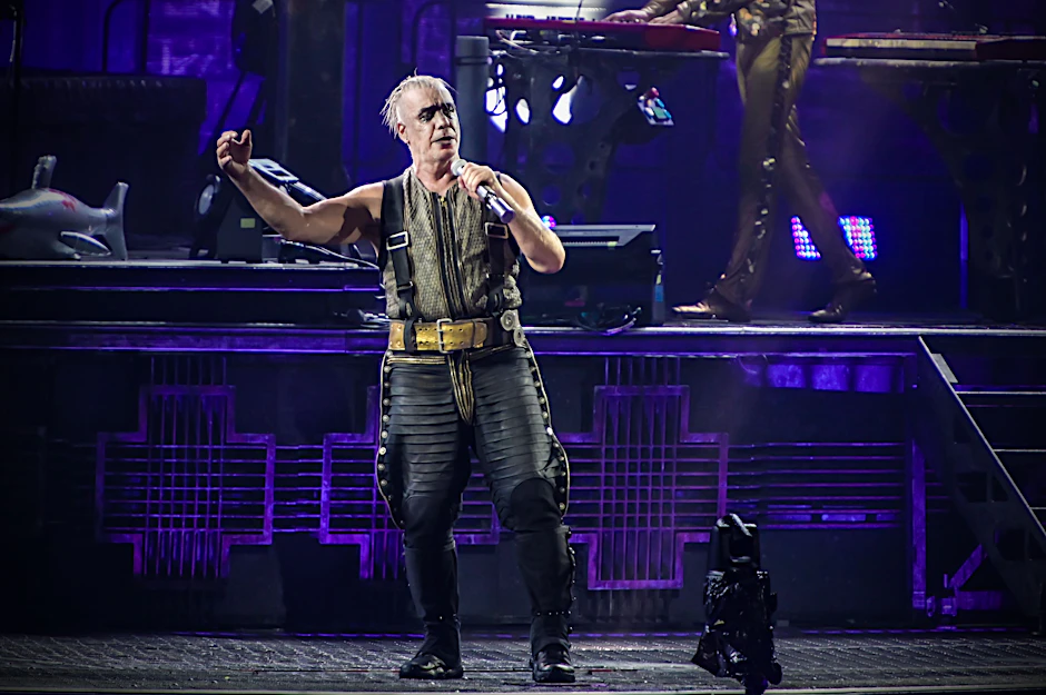 Till Lindemann ist der Frontmann von Rammstein. Aktuell spielt die Band zwei Konzerte in Österreich.