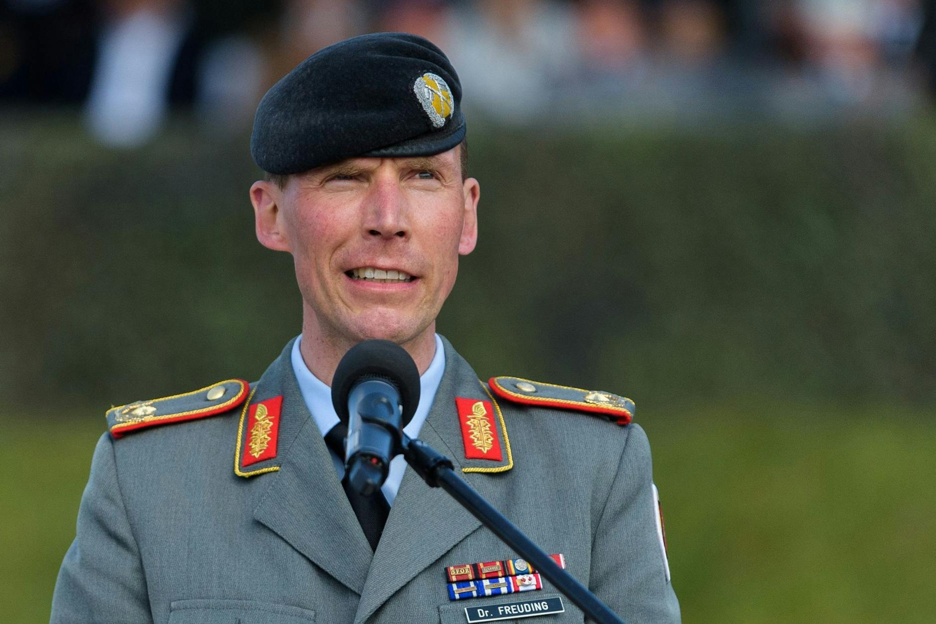 Brigadegeneral Christian Freuding sieht die ukrainischen Streitkräfte vor weiteren schweren Kämpfen.