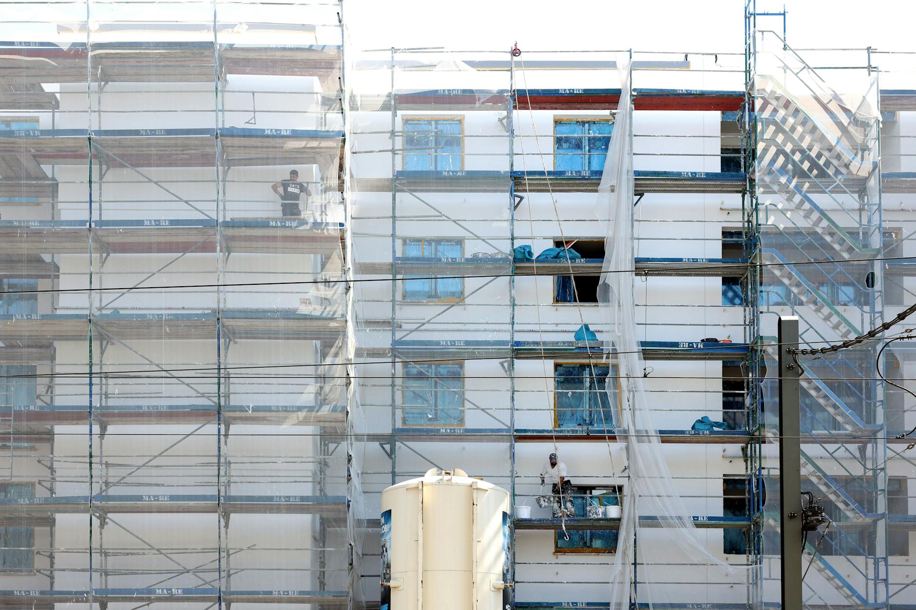 In Mahlsdorf im Bezirk Marzahn-Hellersdorf werden neue Häuser gebaut. Sie sollen vermietet werden.