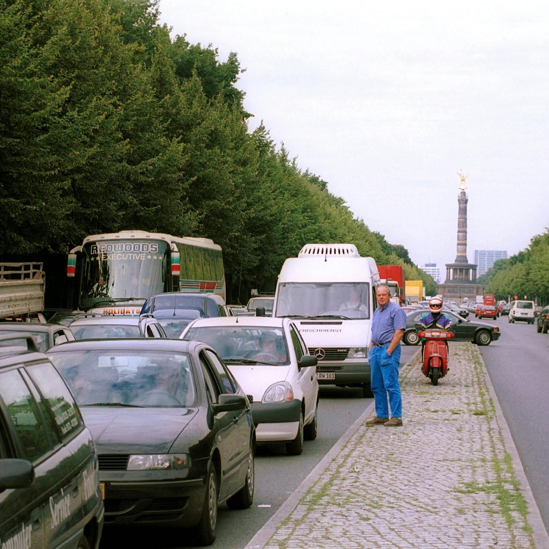 Grünen-Vorschlag: Auto abmelden, Deutschlandticket für drei Jahre geschenkt