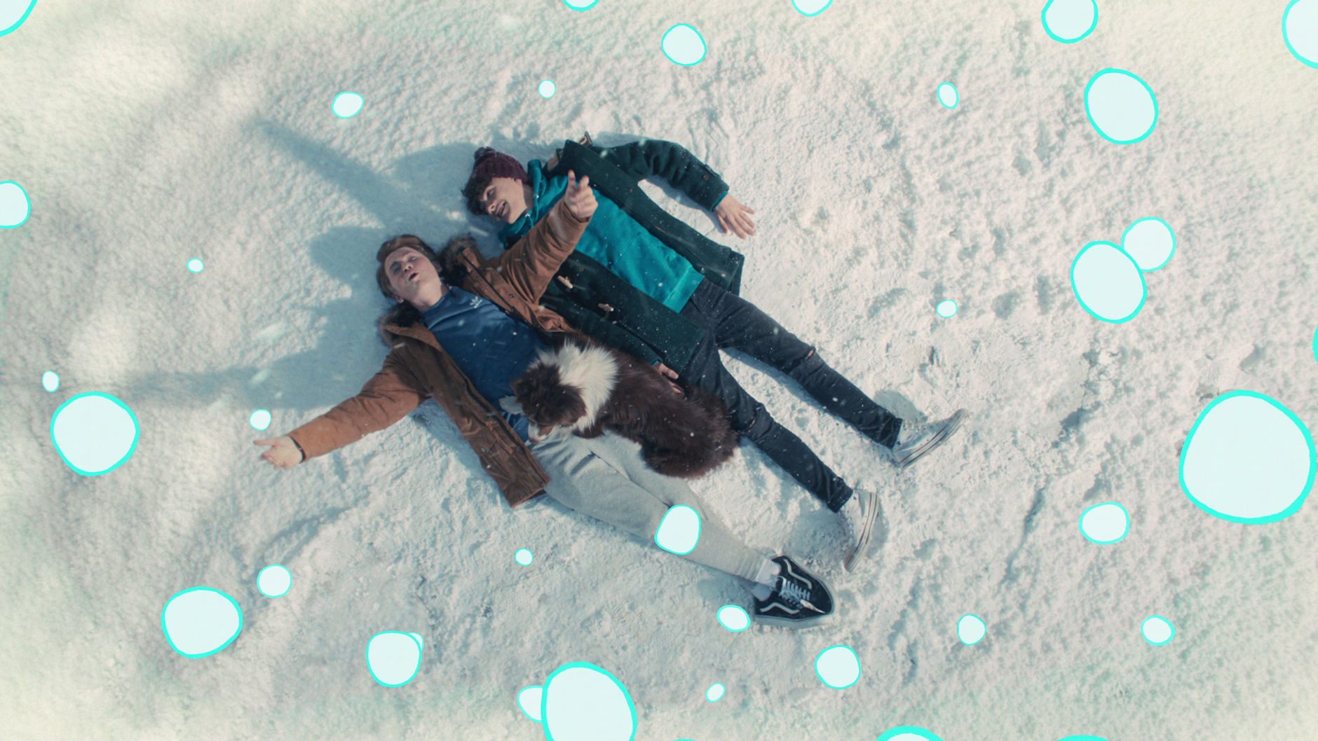 „Heartstopper“ erzählt die Liebesgeschichte der beiden englischen Schüler Nick und Charlie – doch so schön die Serie ist: Bei vielen Fans hinterlässt sie Spuren.