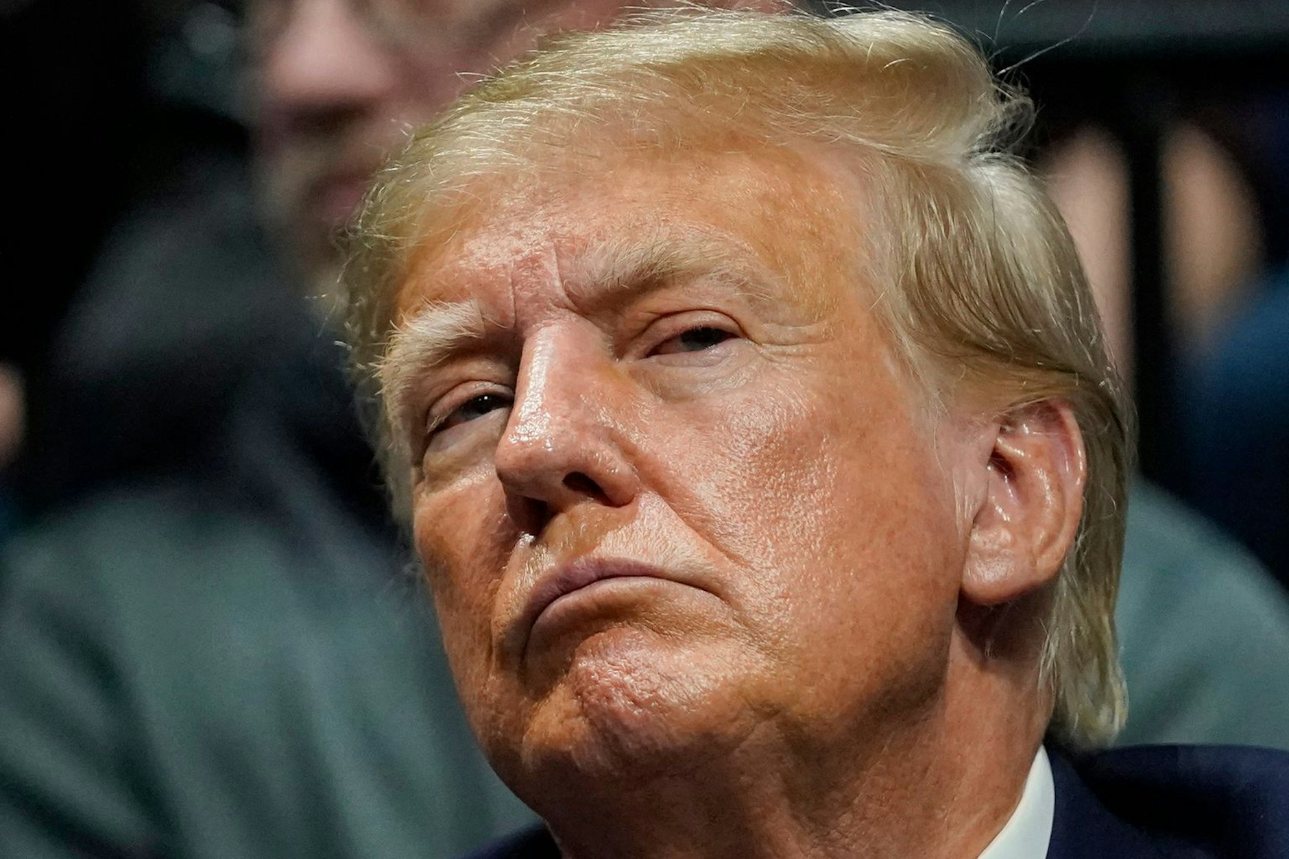 Der ehemalige US-Präsident Donald Trump ist in der Affäre um Geheimdokumente mit neuen Vorwürfen konfrontiert.