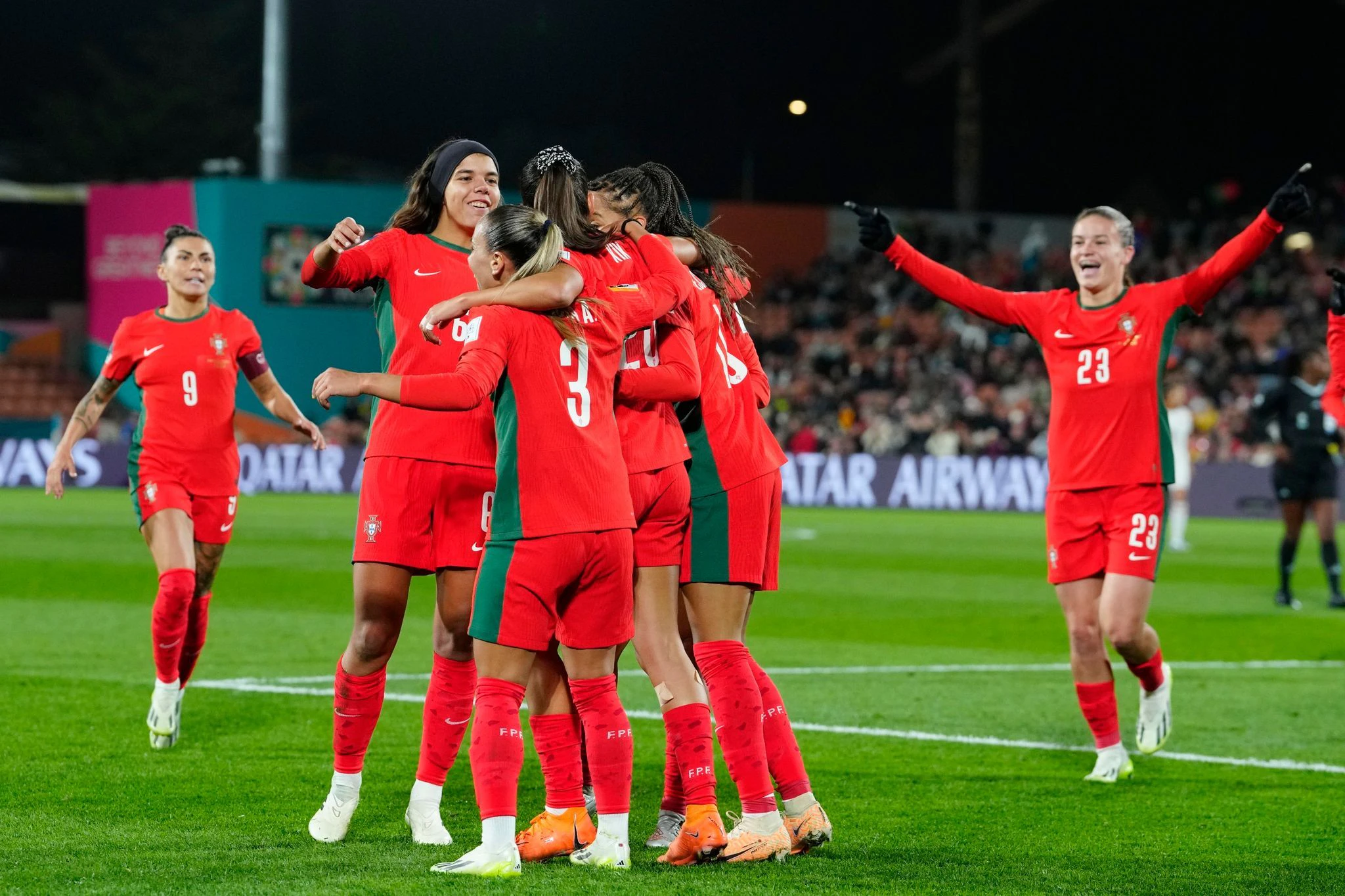 Die Frauen Portugals siegten problemlos gegen Vietnam.  