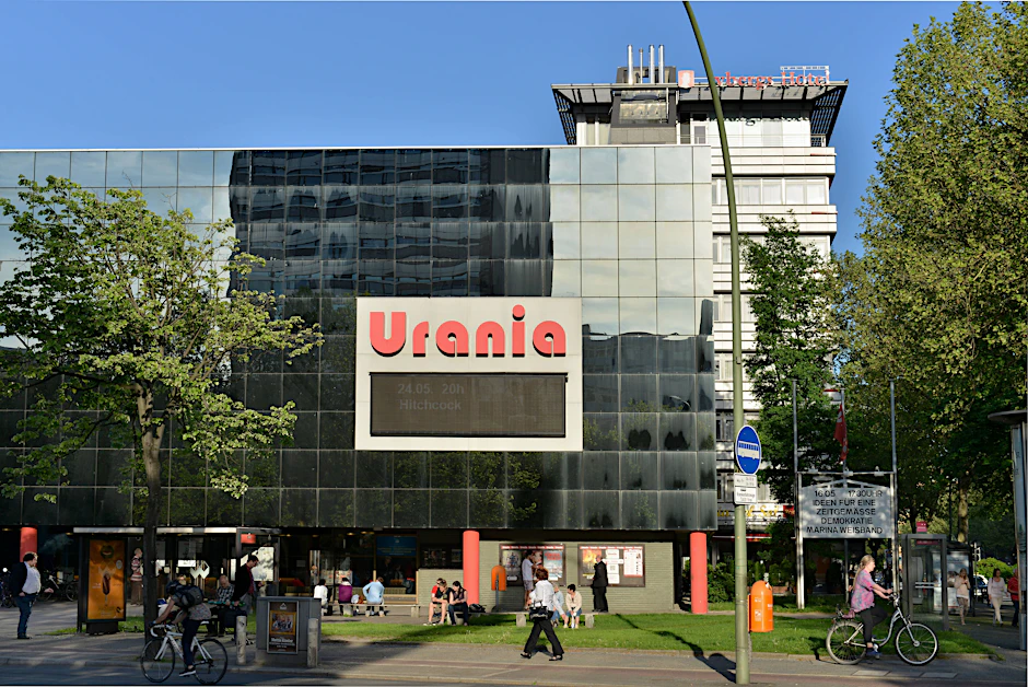 An der Urania hat es in der Nacht zu Sonntag geknallt, bei dem Unfall wurden vier Menschen verletzt.&nbsp;