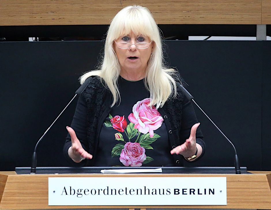 ARCHIV - Iris Spranger (SPD), Senatorin für Inneres, Digitalisierung und Sport.  