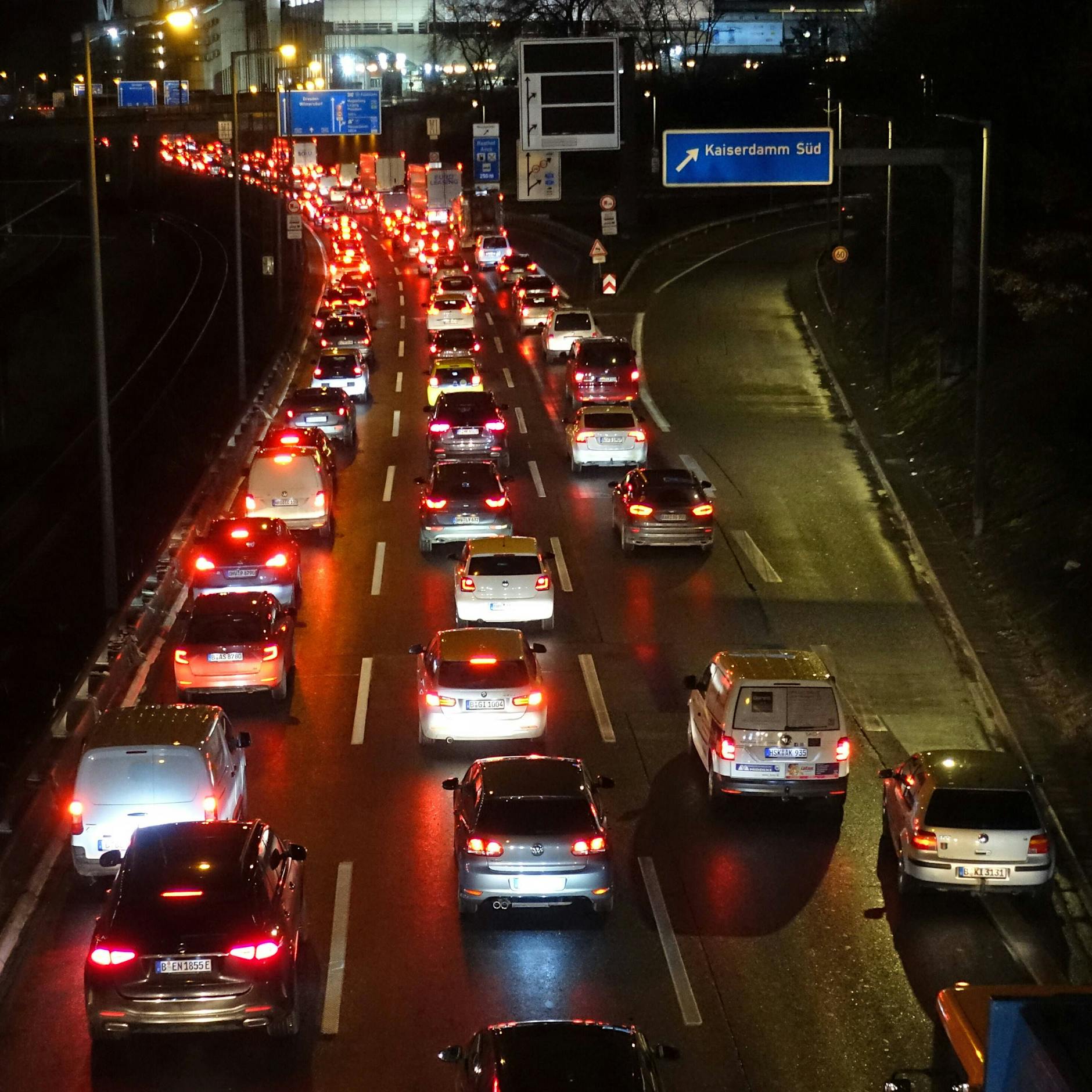 A100 nachts dicht! DIESE Sperrungen stressen Berlin ab Montag