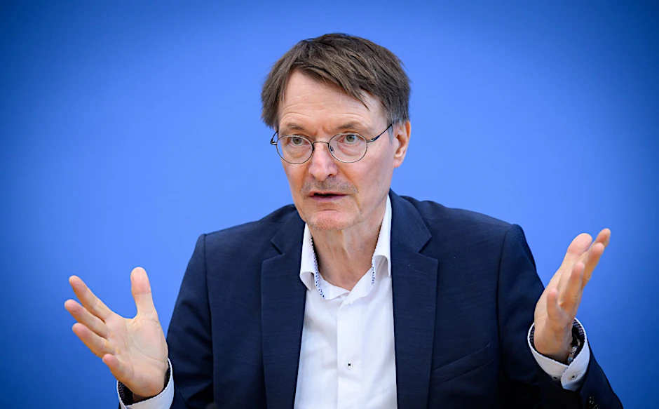 Karl Lauterbach fragt sich, wie lange Italien noch Urlaubsland bleiben kann angesichts der Hitze.  