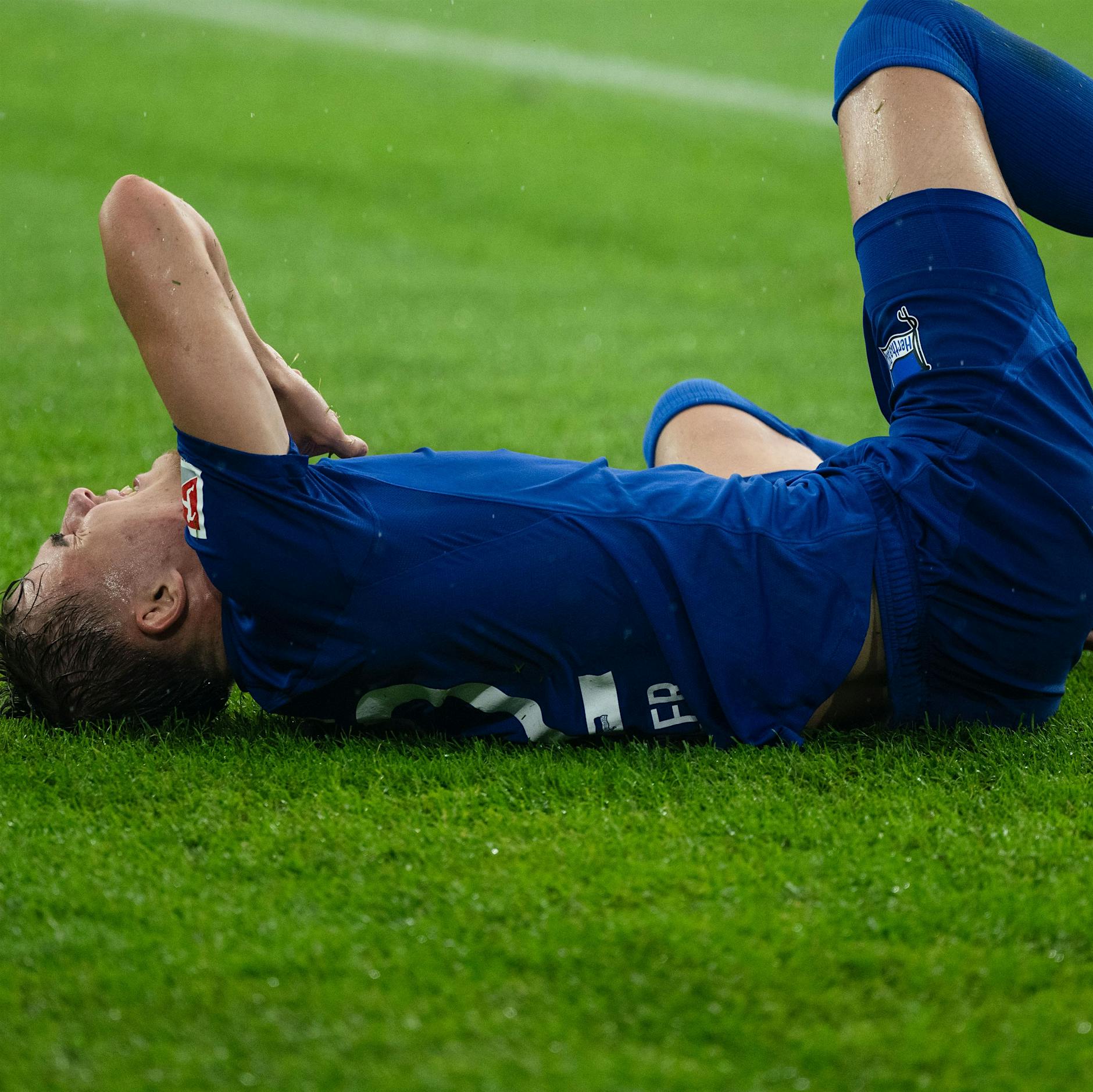 Hertha BSC muss wochenlang auf Winkler und Zeefuik verzichten