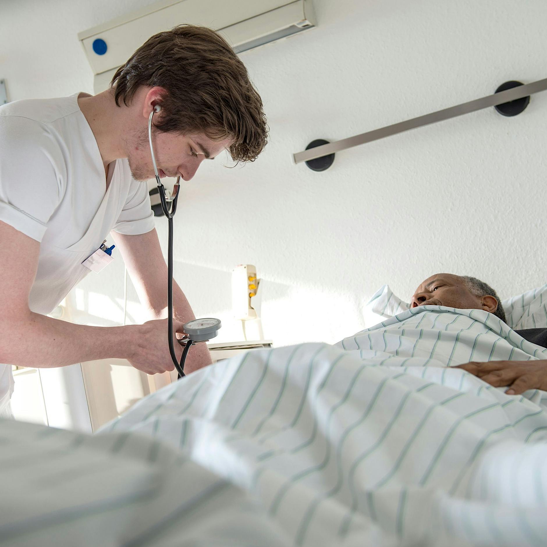 Pflege: Diesen Sommer entscheidet sich, ob Deutschland im Desaster endet