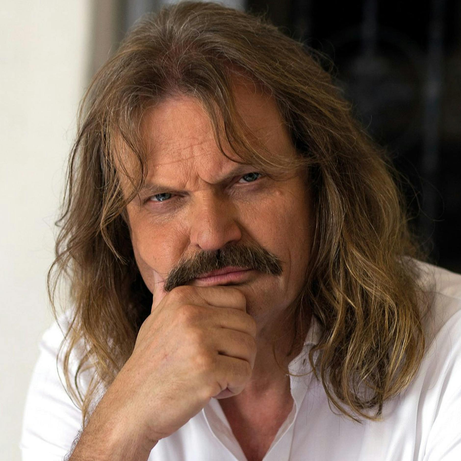 Leslie Mandoki: „Wir haben die Gier in unserer Gesellschaft zugelassen“