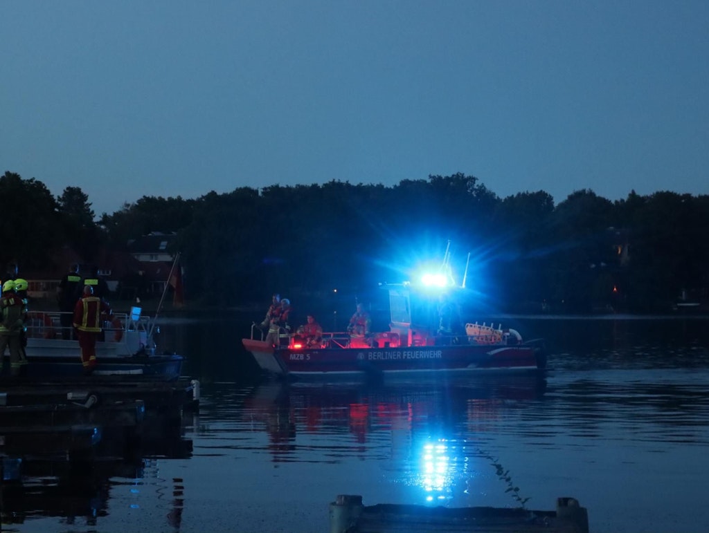 The missing kayaker is the Berlin top manager Sven Lemiss