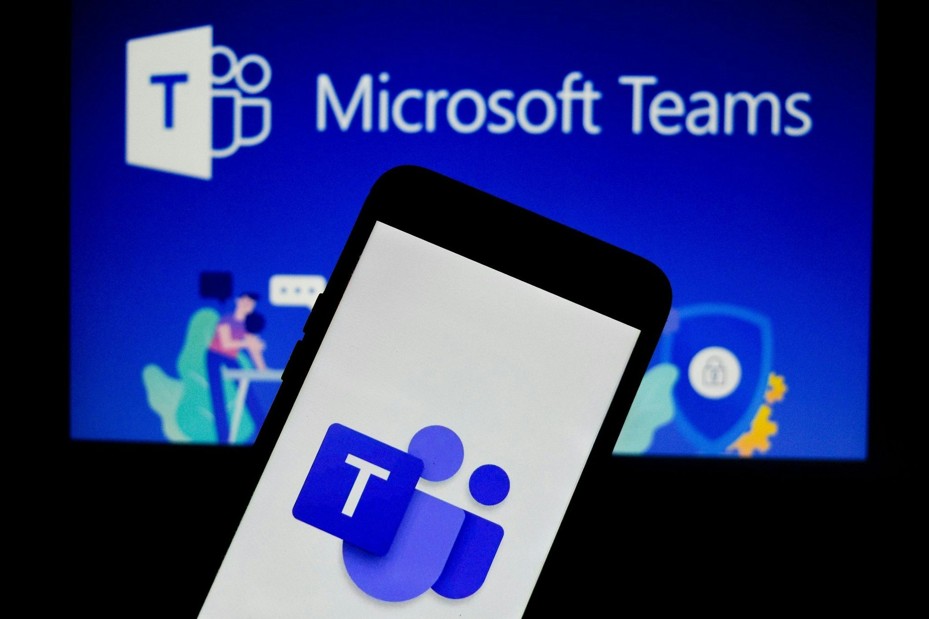Das Logo der Kommunikationsplattform MS Teams von Microsoft auf einem Handy.