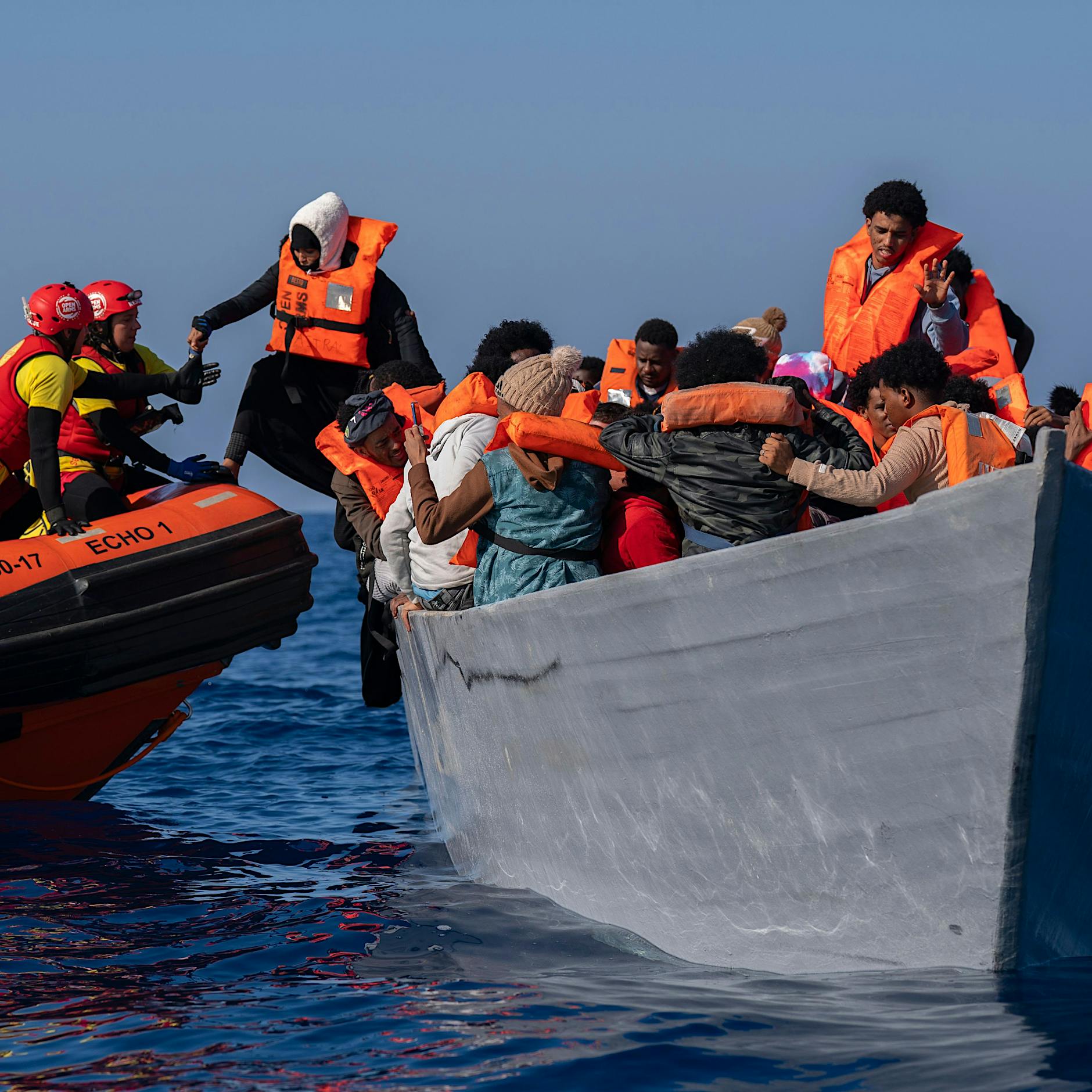 Studie zu Pull-Faktoren: Schafft Seenotrettung wirklich Anreize für Flucht über das Mittelmeer?