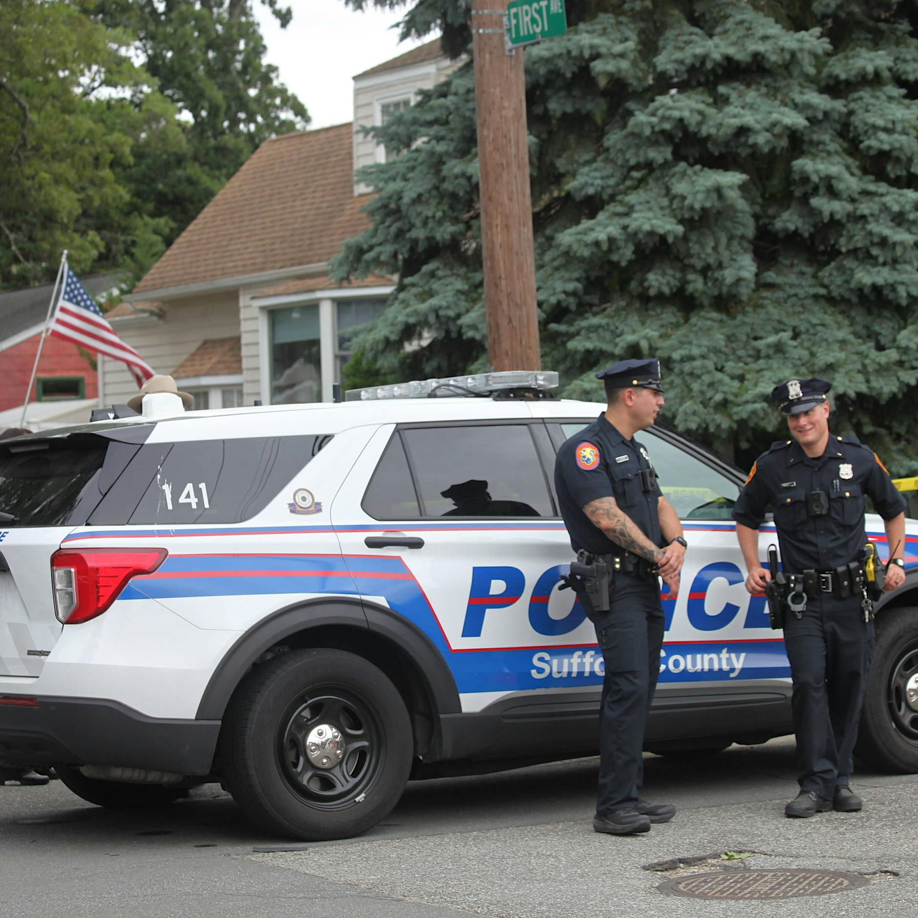 Weiße US-Polizisten geben Folterung von zwei Schwarzen zu