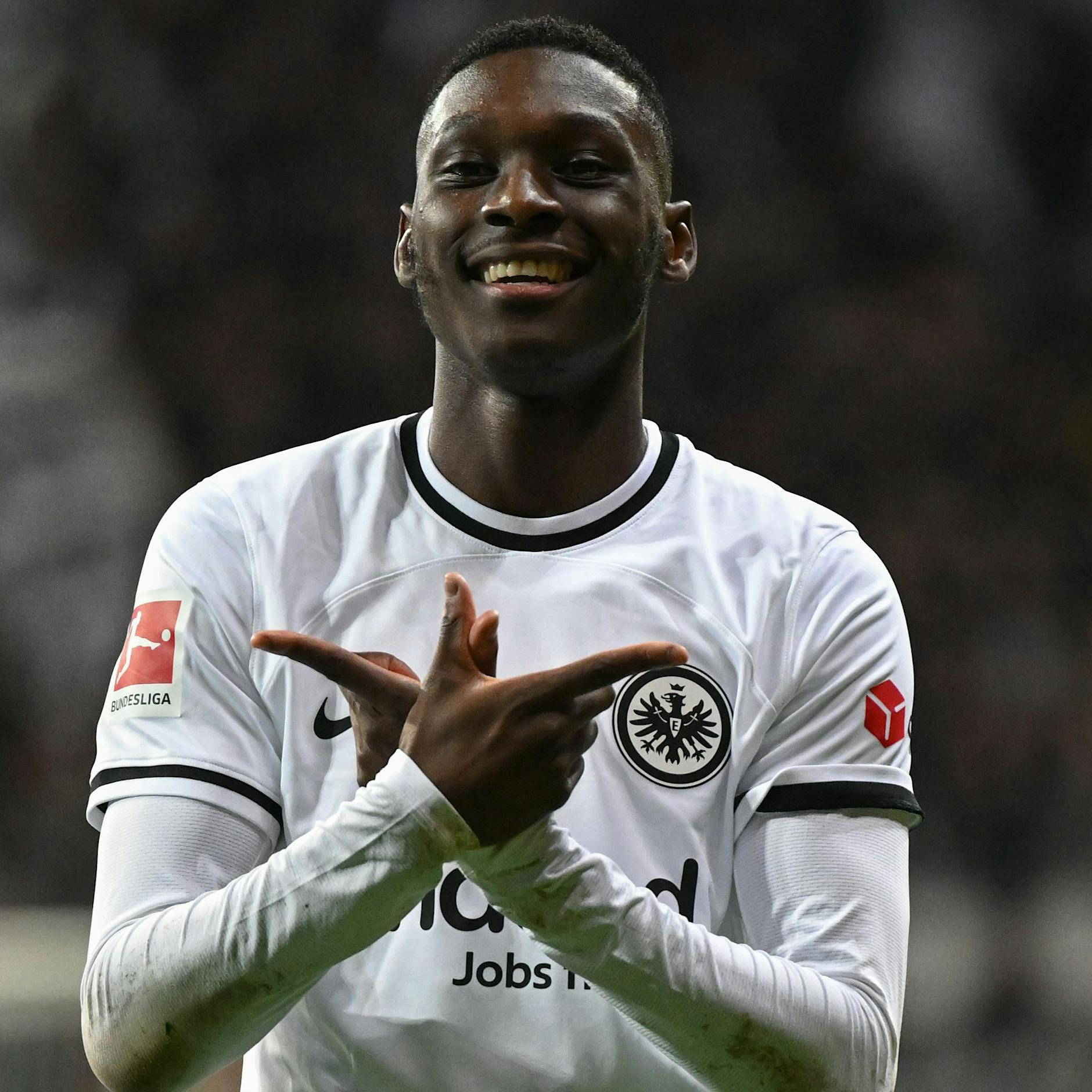 100 Millionen-Deal: Kolo Muani vor Abflug zu Paris Saint-Germain!