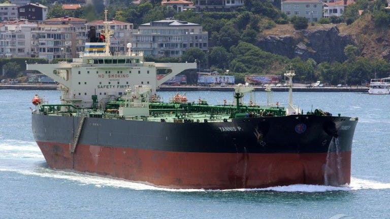 „Yannis P.“ ist ein Rohöl-Tanker. Es fährt unter der Flagge der Marshallinseln und wurde 2010 gebaut. Er ist 274 Meter lang und 48 Meter breit.