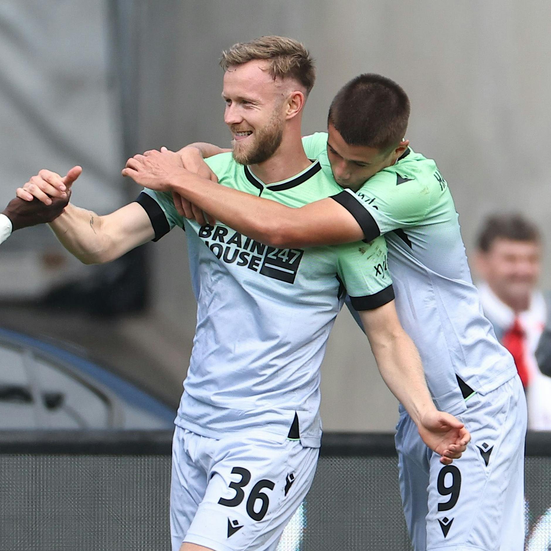 Fußball: Ex-Unioner in den Schlagzeilen – Berlin guckt auf die 2. Bundesliga