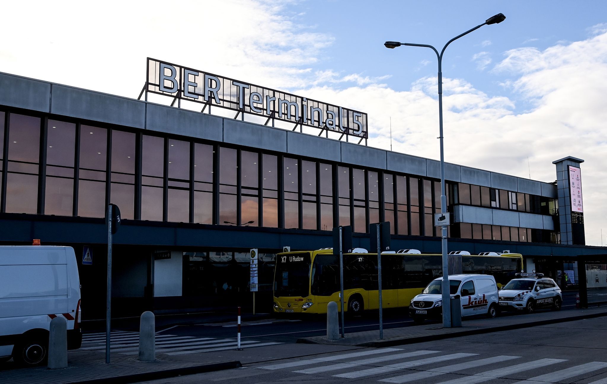 Flughafenplaner Dieter Faulenbach da Costa fordert neue Ideen für alte Flächen am Schönefelder Airport