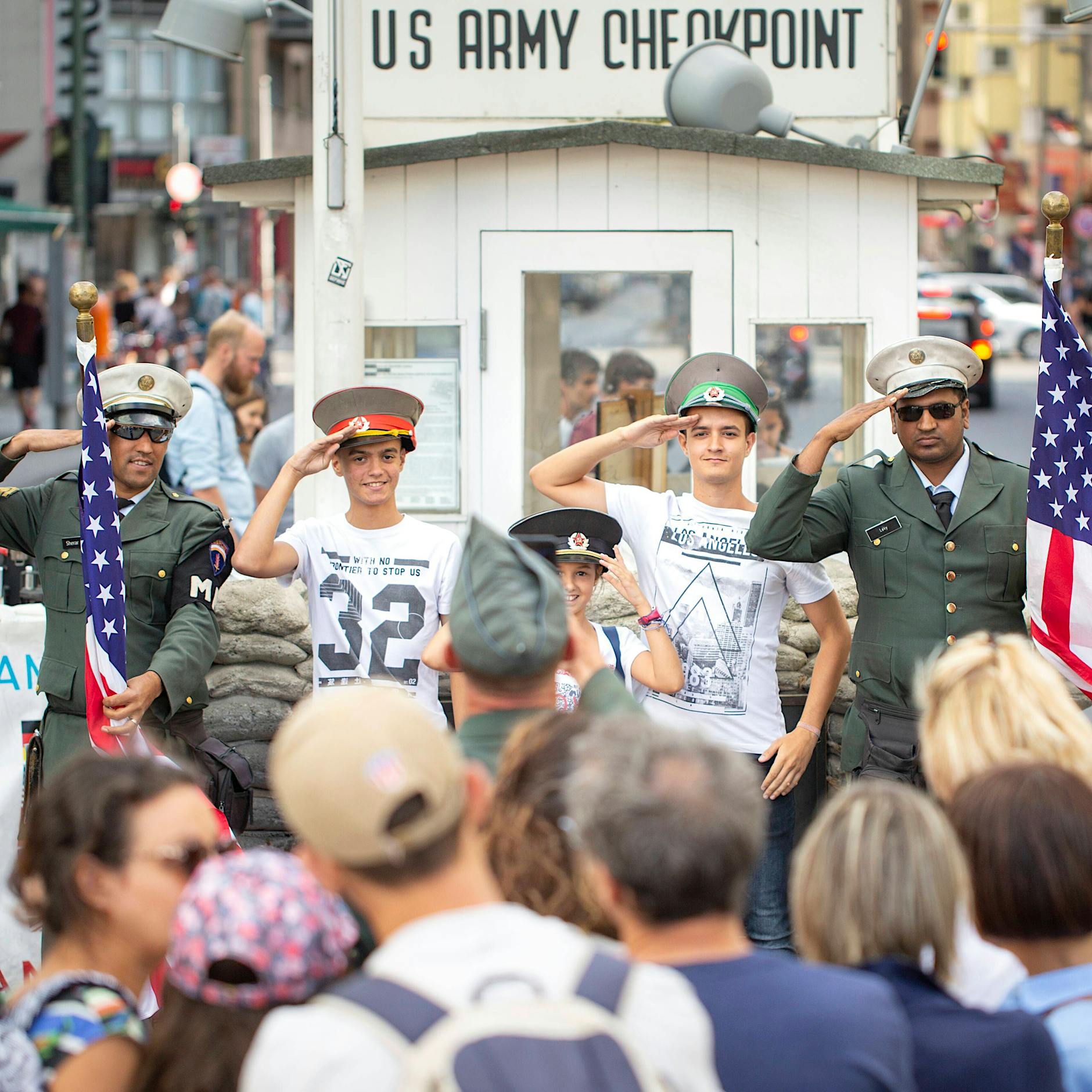 Trabi-Safari, Fernsehturm, Boulevard der Stars: Die schlimmsten Touri-Fallen Berlins