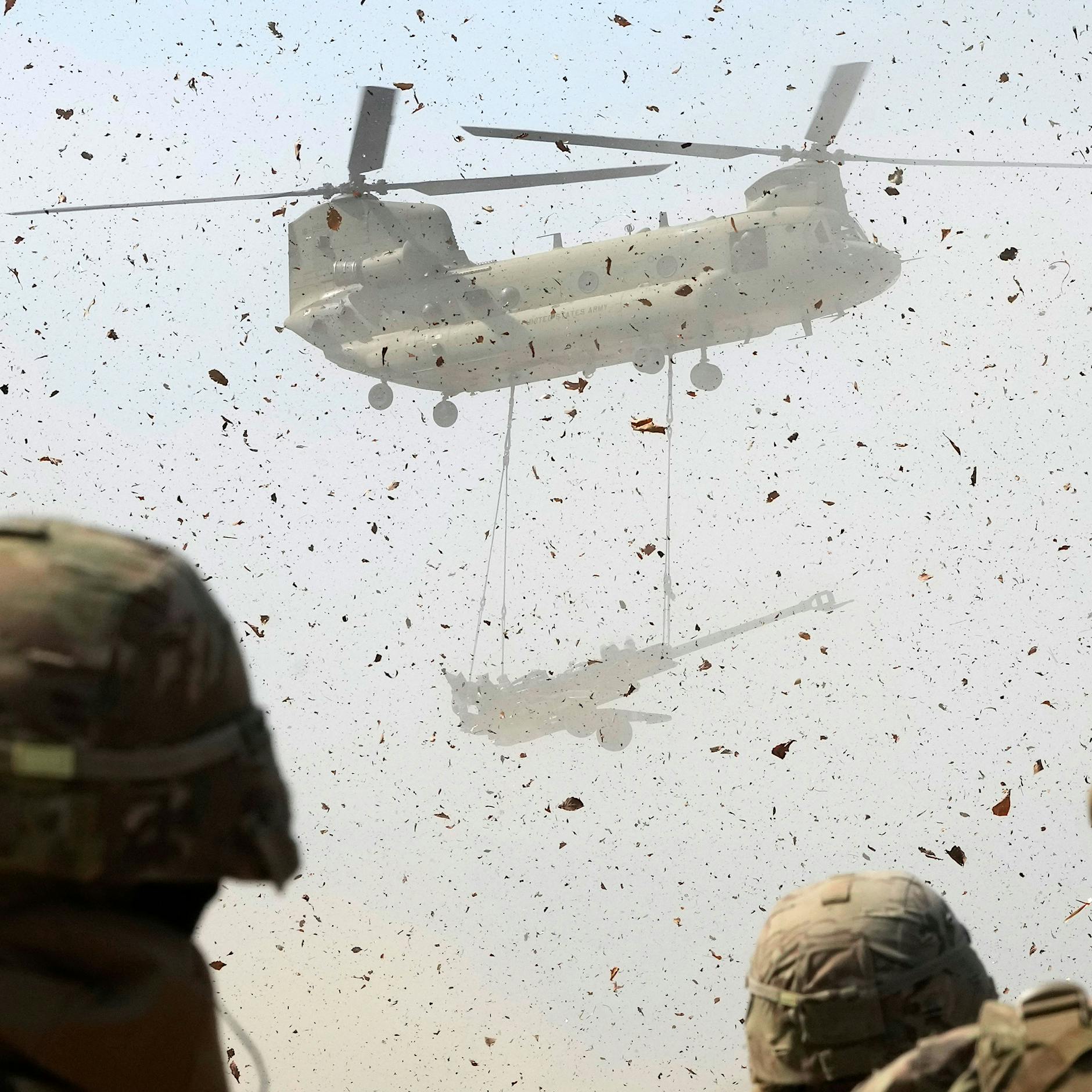 Bundeswehr will Chinook-Hubschrauber kaufen: Ein Milliarden-Rüstungsdeal mit vielen Fragezeichen