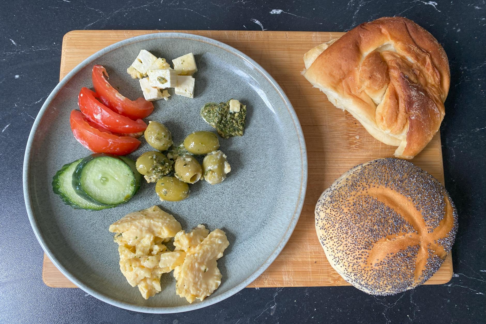 Frühstück vom Hotelbüfett