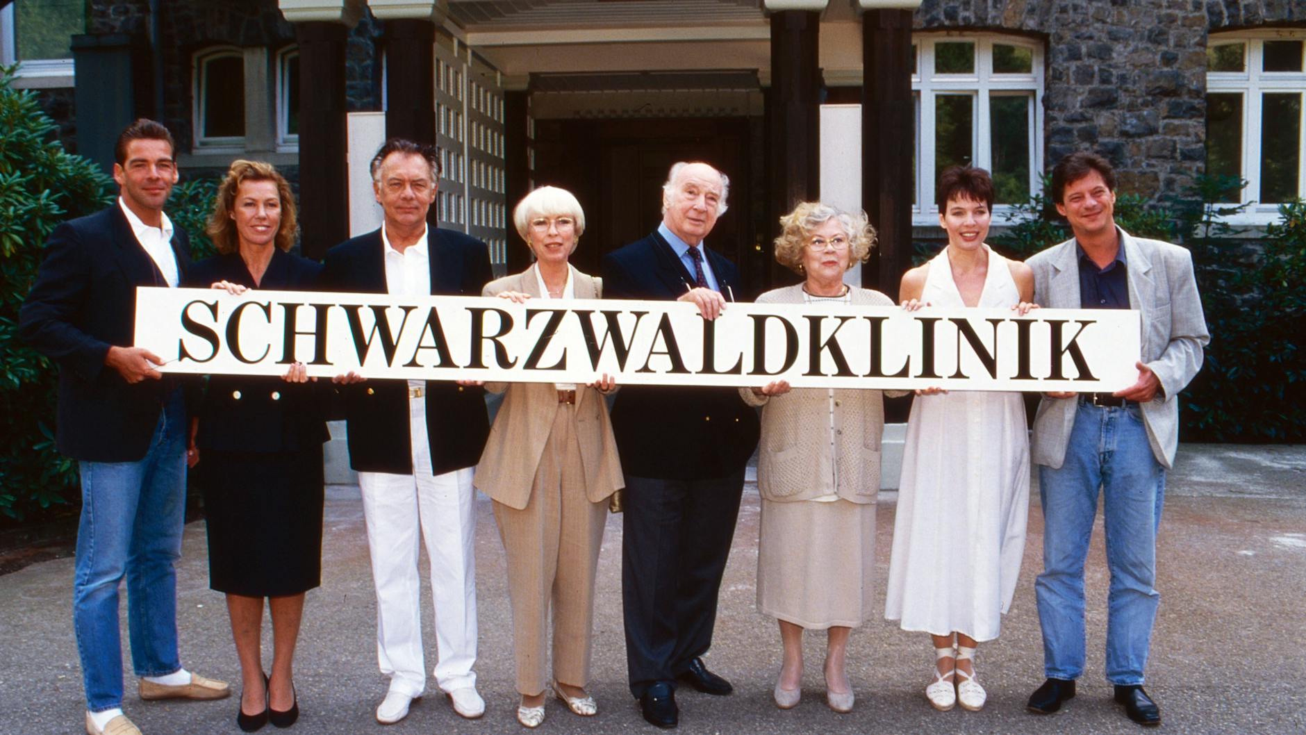 Auch die ZDF-Serie Die Schwarzwaldklinik hatte ein Vorbild aus dem Ost-TV.