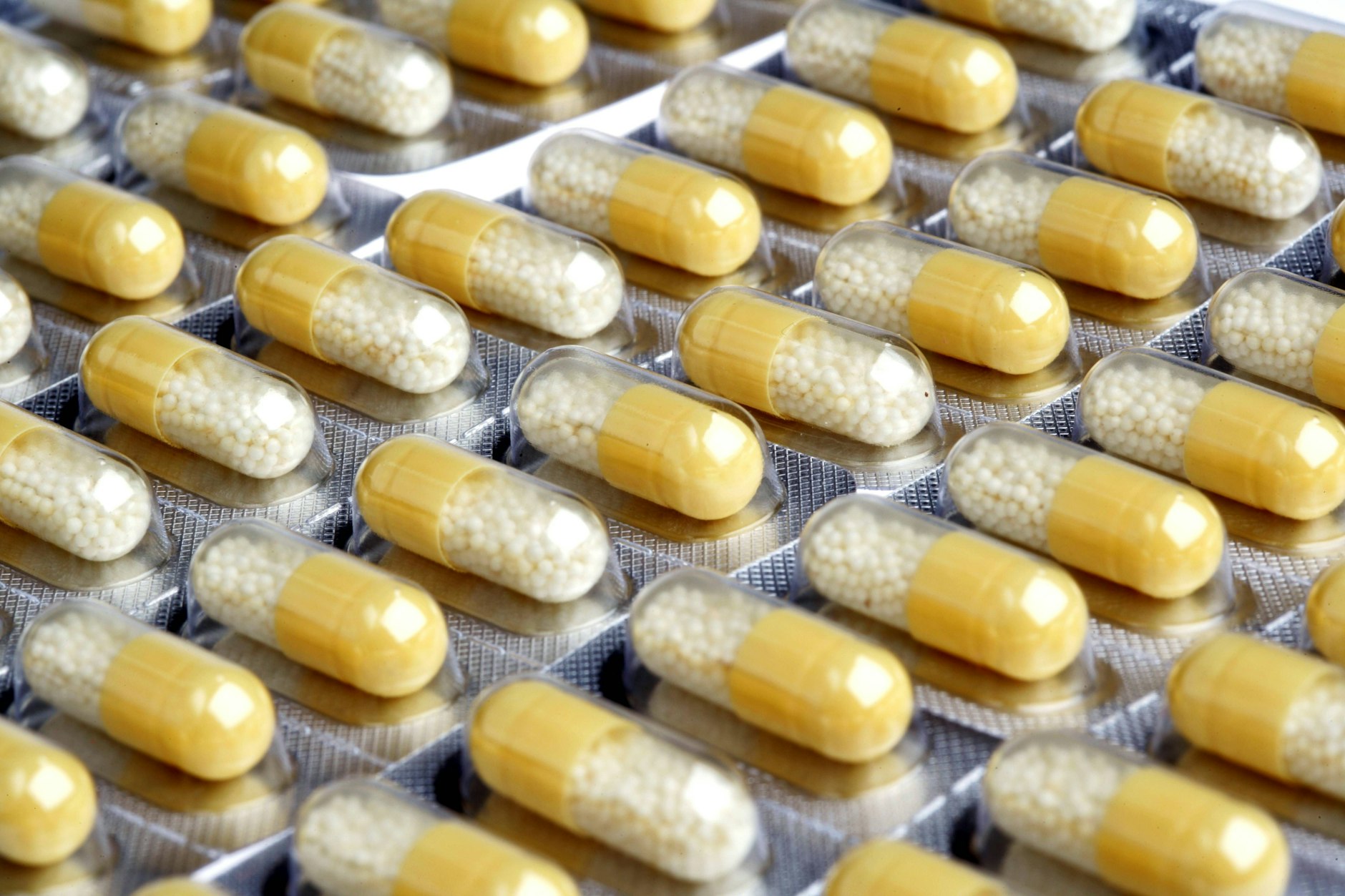 Laut Ramona Pop, der Chefin des Bundesverbandes der Verbraucherzentralen (vzbv), sind Vitaminpillen für Kinder „gesundheitlich bedenklich“.