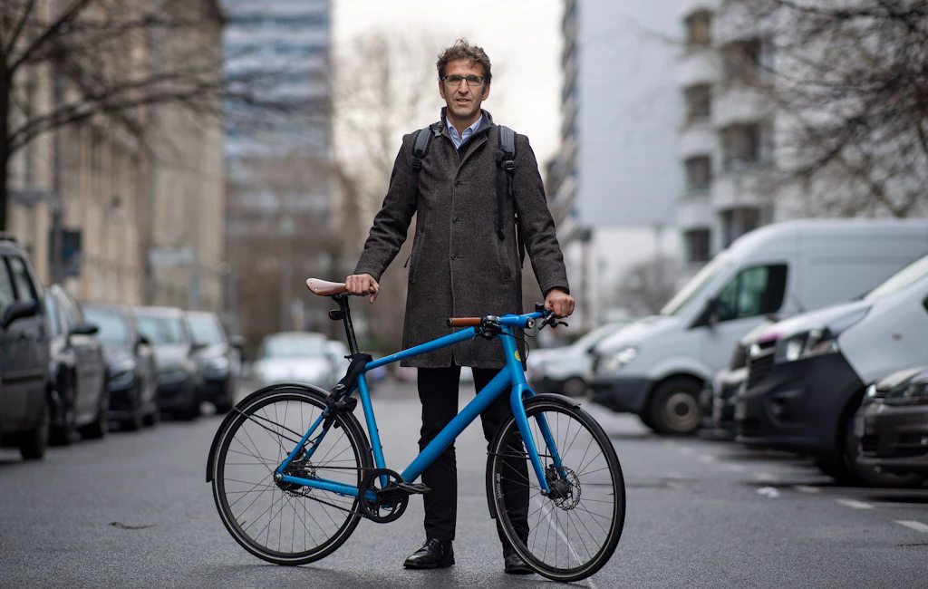 Warum ein Berliner Radfahrer ein „Verkehrsbuch ohne Autohass“ schreibt
