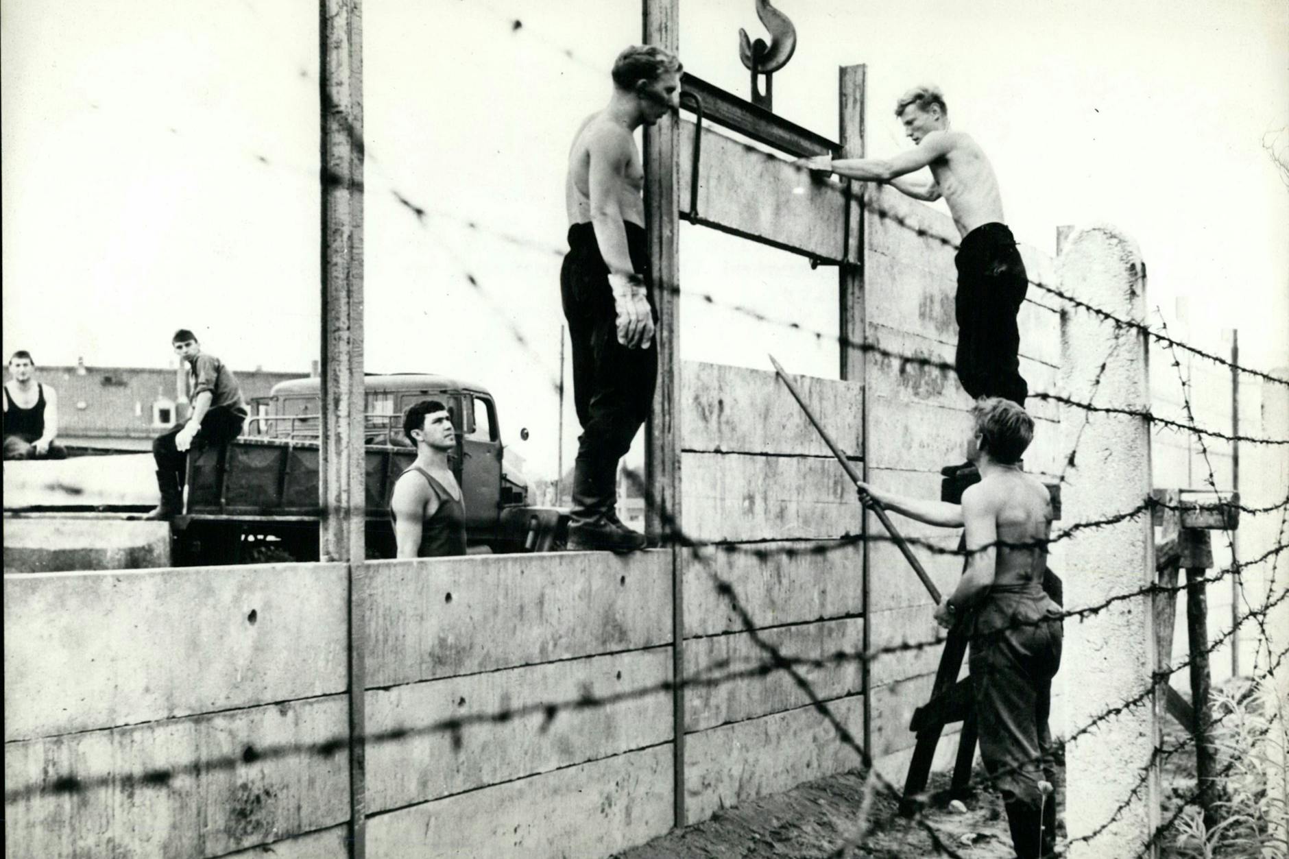 Eigentlich hatte ja niemand vor, eine Mauer zu errichten.