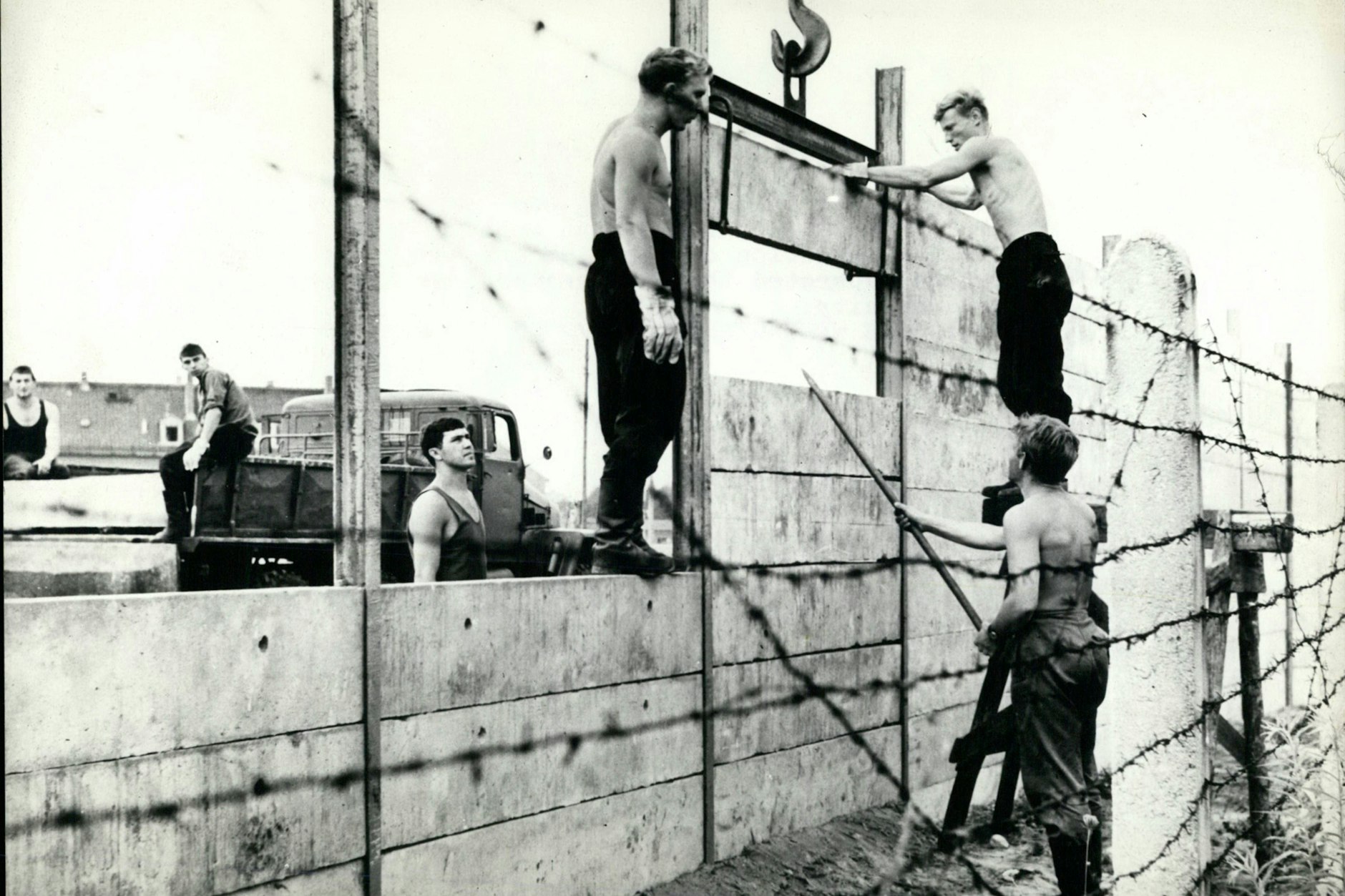 Eigentlich hatte ja niemand vor, eine Mauer zu errichten.