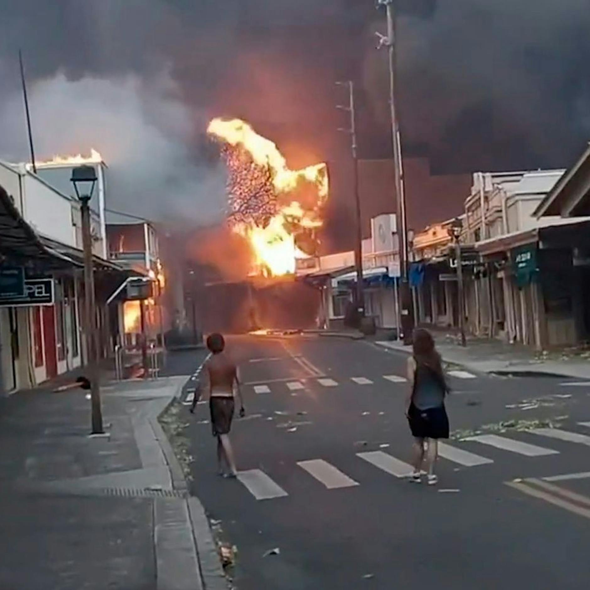 Feuer-Alptraum auf Maui: Zeugen schildern Szenen „wie im Horrorfilm“