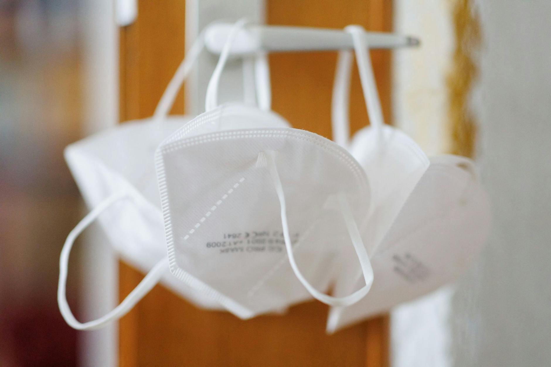 Mit EG.5 breitet sich aktuell eine neue Variante des Coronavirus weltweit aus.