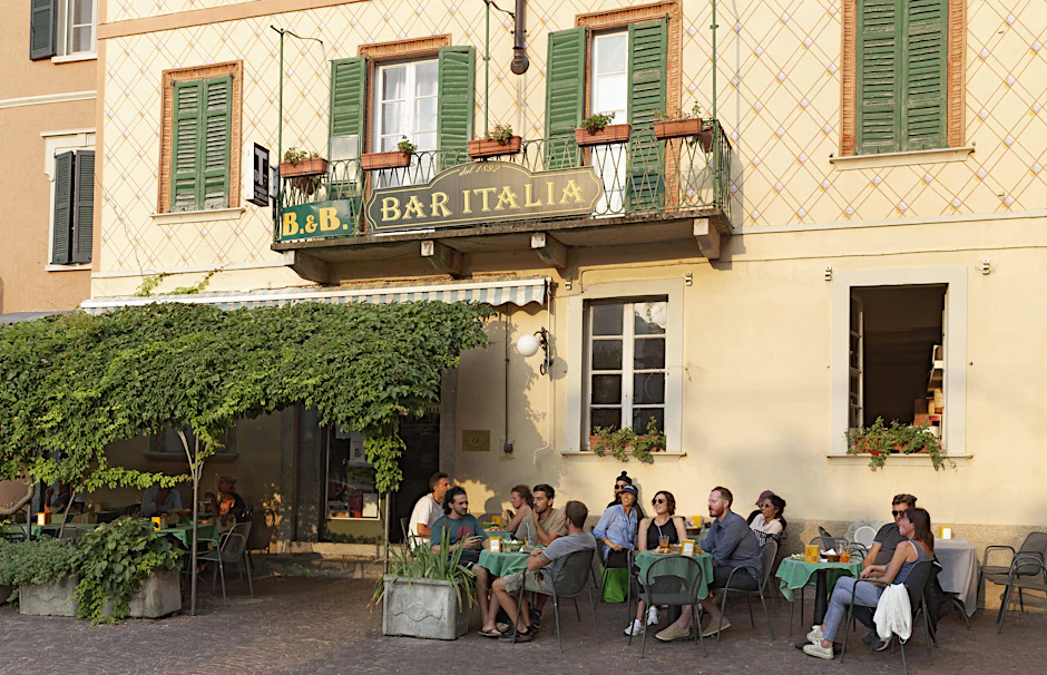 Ein Restaurant am Comer See: Geht es hier so friedlich zu, wie