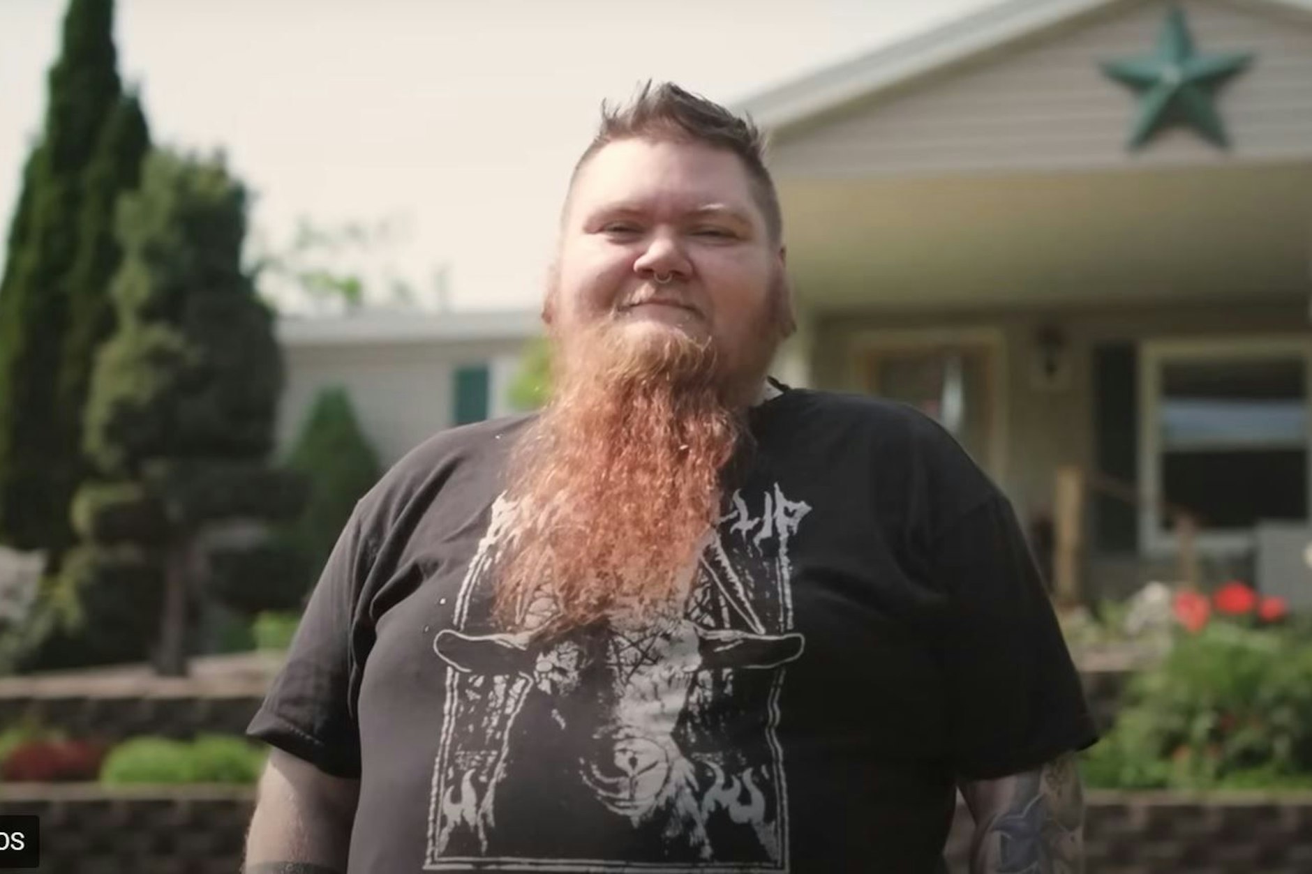 Erin Honeycutt hat den Weltrekord für den längsten Frauenbart gebrochen.