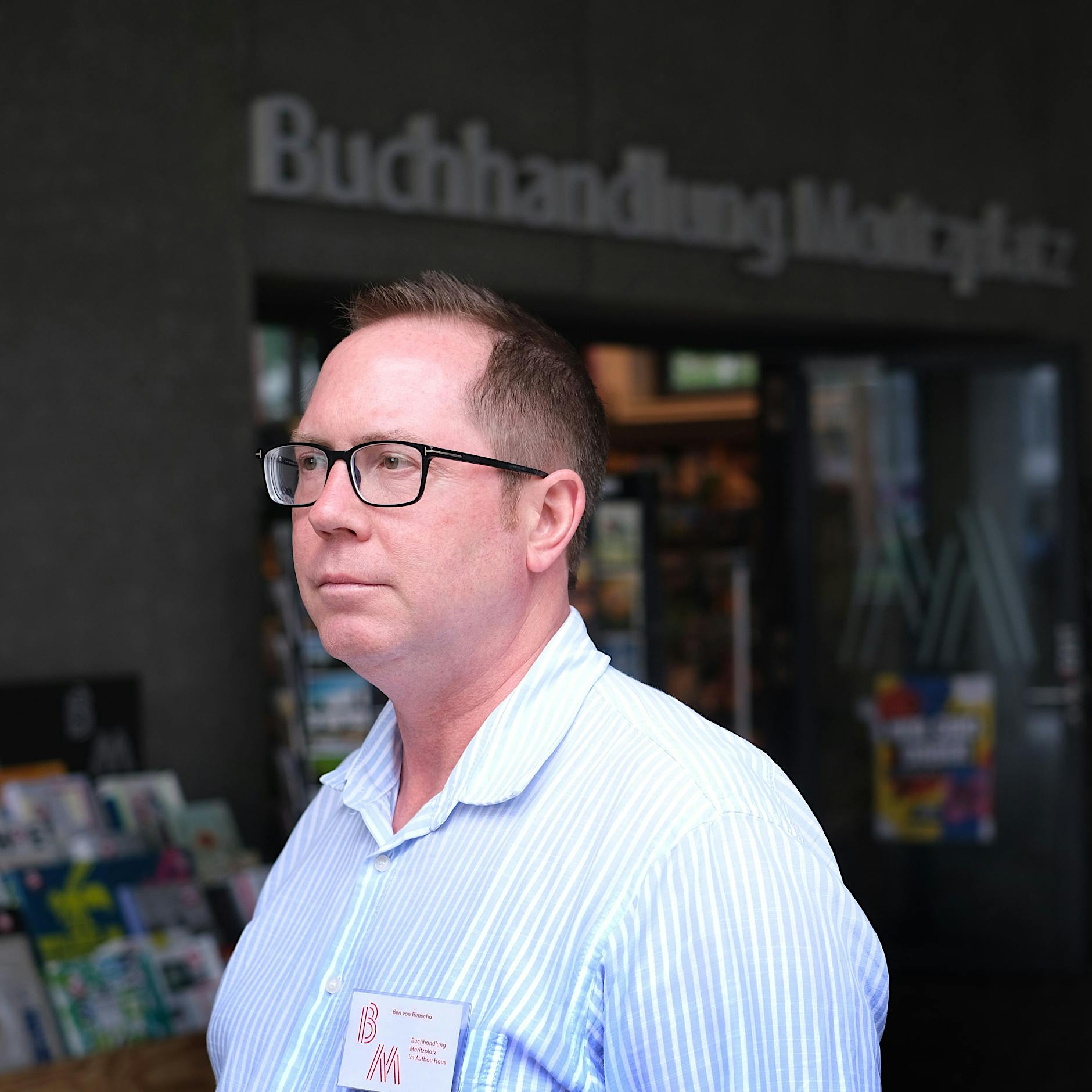 „Natürlich würde ich die Gedichte von Till Lindemann verkaufen“: Ein Buchhändler wehrt sich