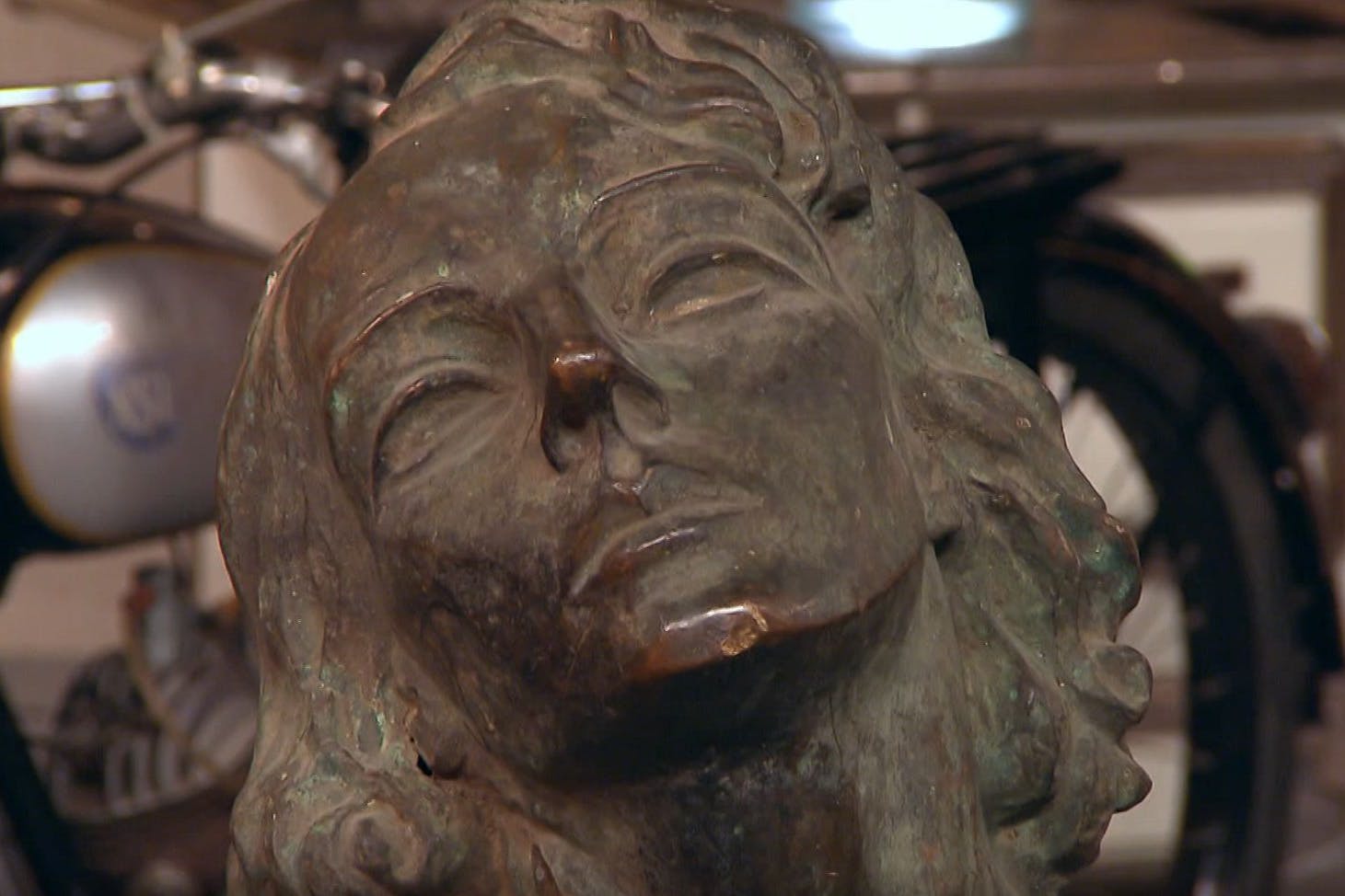 Wertvolles Kunstwerk: Einst vom Laster gefallen und jetzt bei „Bares für Rares“ endgültig gerettet.