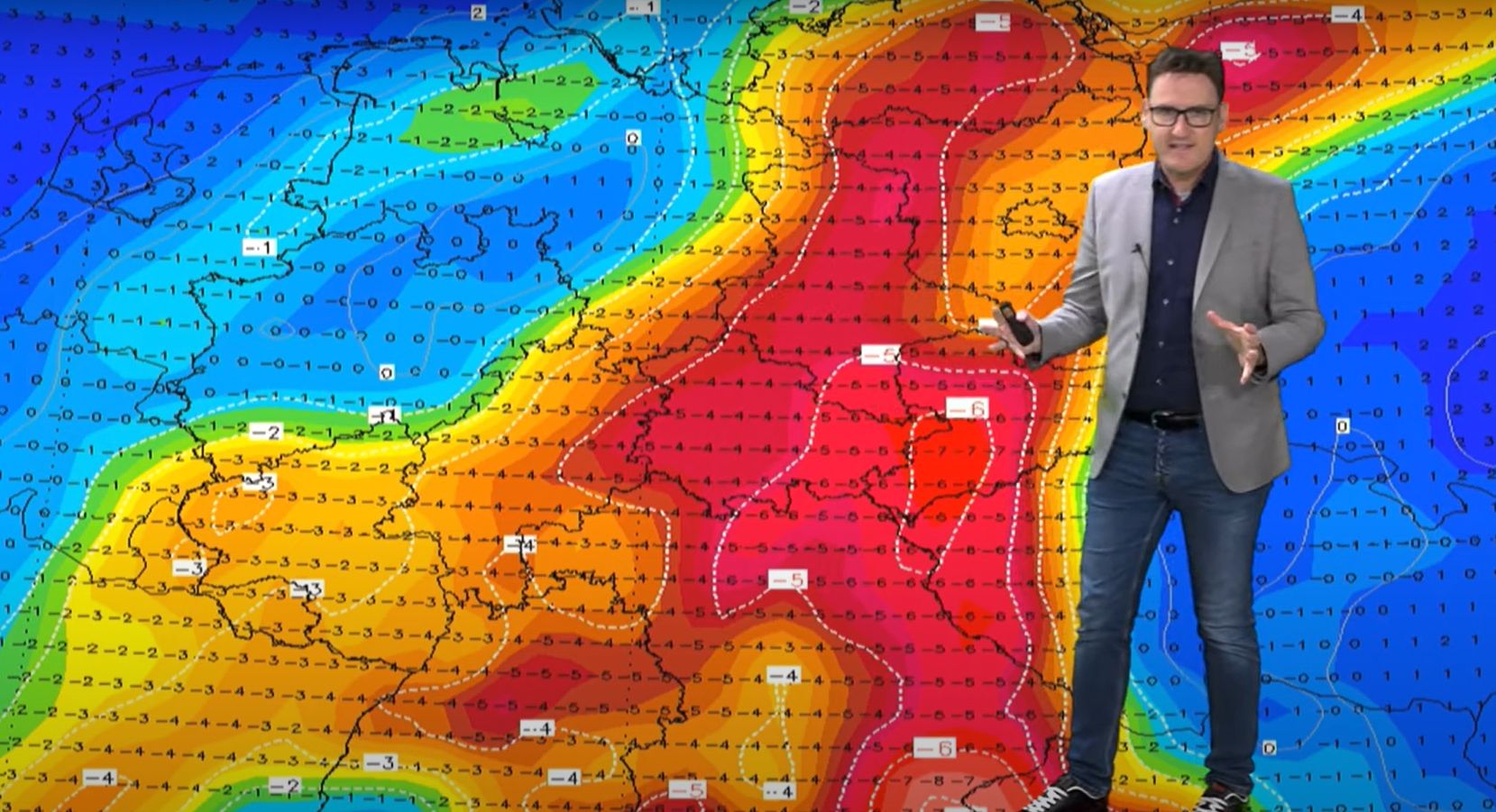 Wetter außer Rand und Band: Schwüle Luft bringt Starkregen und Gewitter