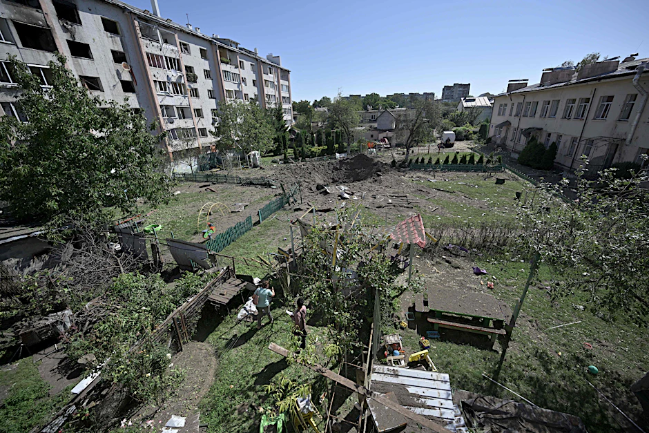 Ein zerstörter Kindergarten nach einem russischen Angriff in Lwiw am Dienstag.