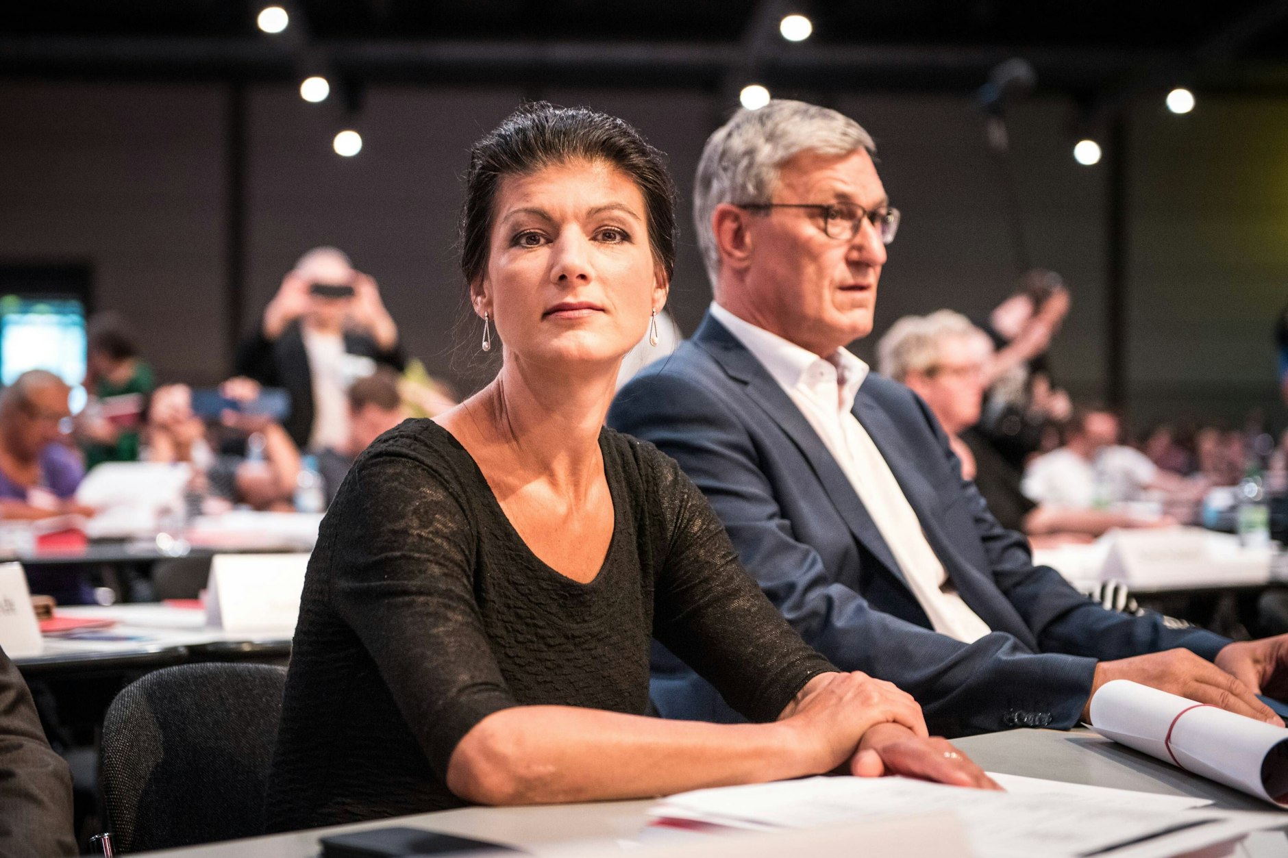 Sahra Wagenknecht und Bern Riexinger beim Linken-Bundesparteitag 2018