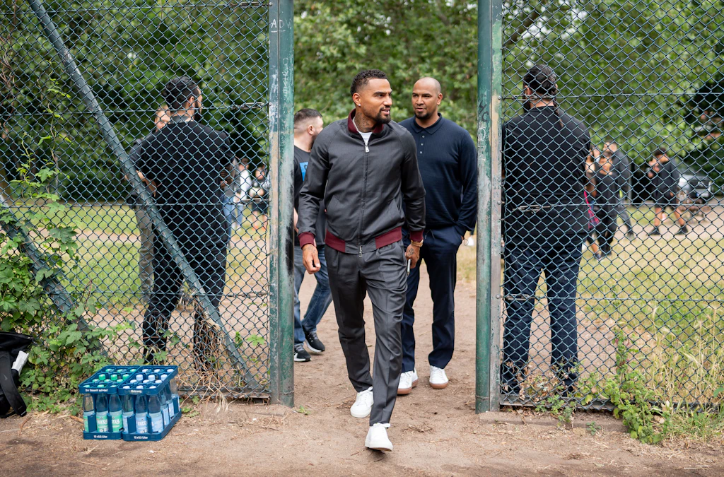 Kevin-Prince Boateng schließt den Käfig ab