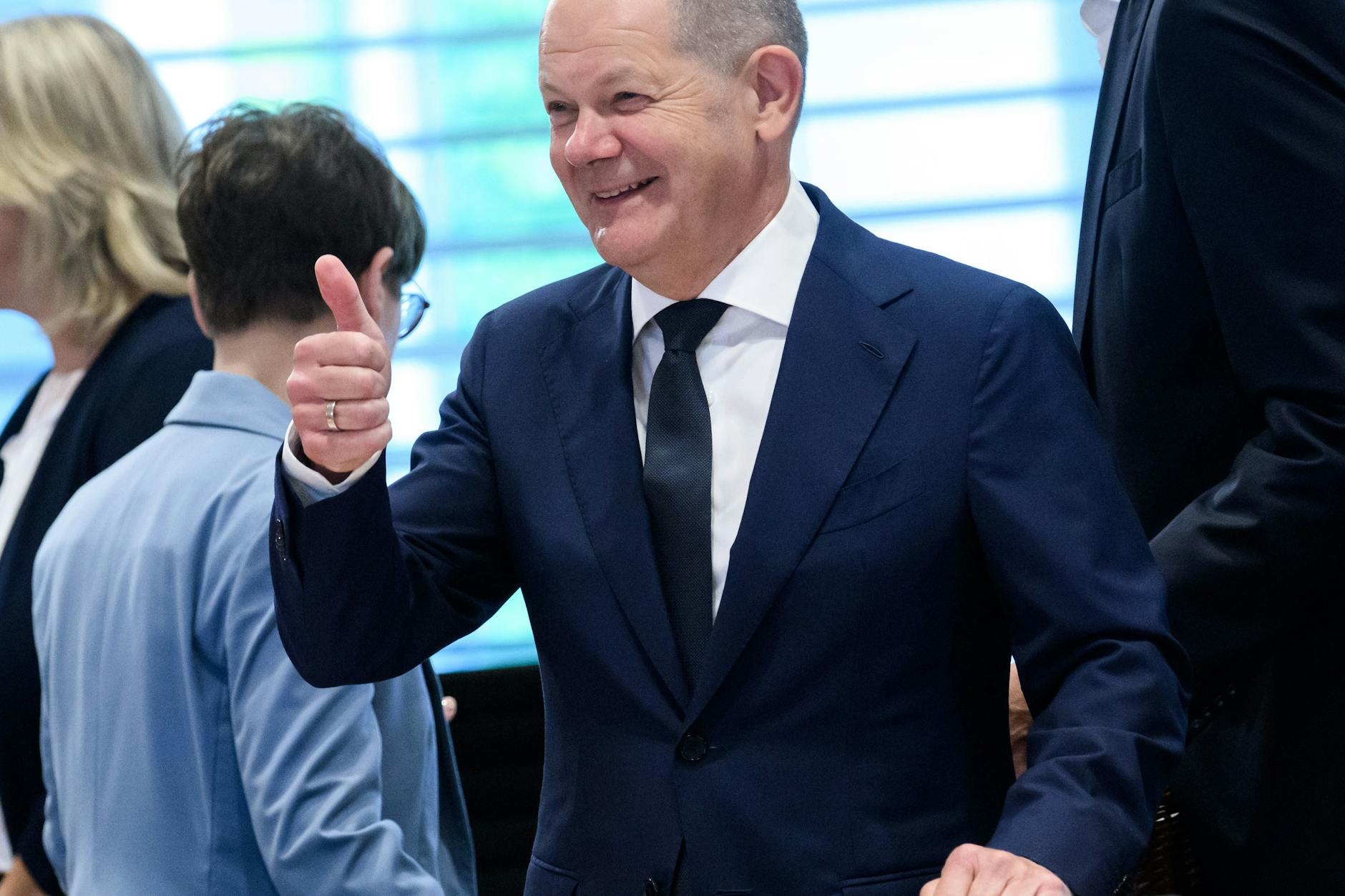 Bundeskanzler Olaf Scholz lädt zum Tag der offenen Tür in Berlin ein.