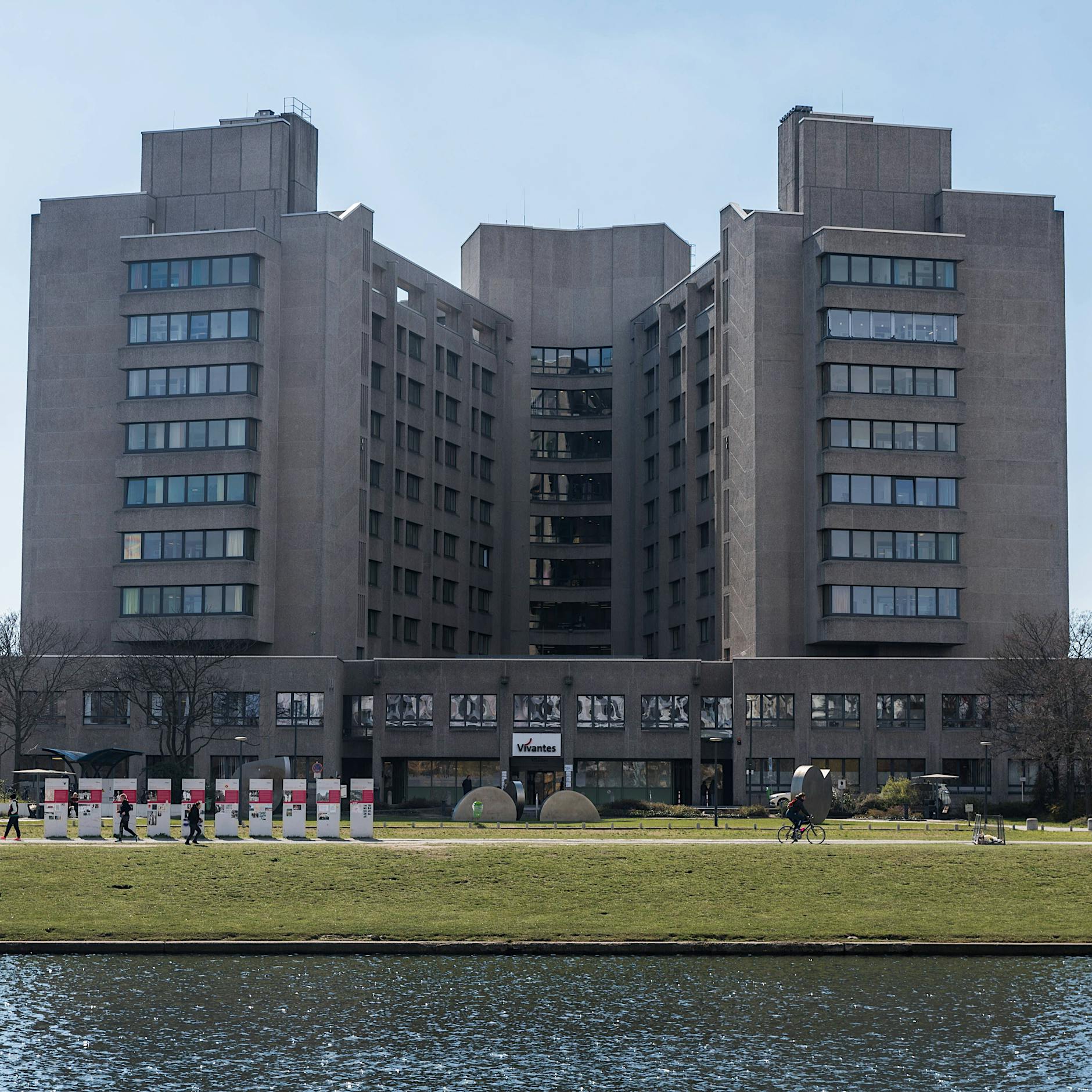 Berliner Klinik säuft bei Starkregen ab – Ricardo Lange: „Sinnbildlich fürs Gesundheitssystem“