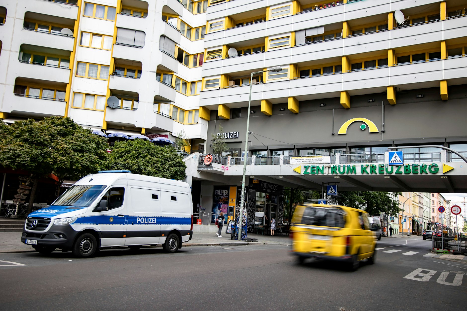 Polizeiwagen am Kottbusser Tor in Berlin am 2. August 2023